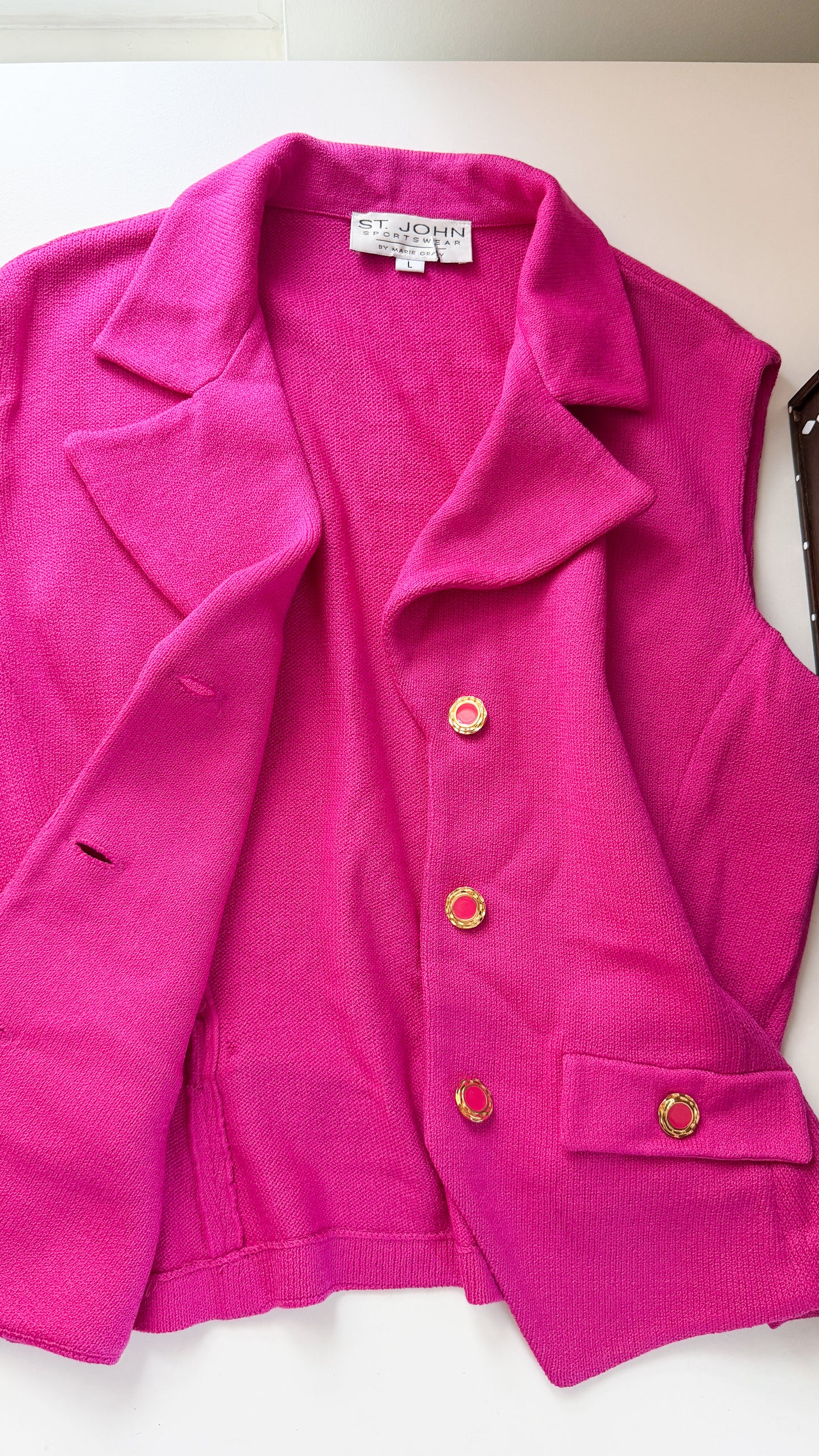 Vintage 90s St. John Pink Gold Button Knit Vest Top (L)