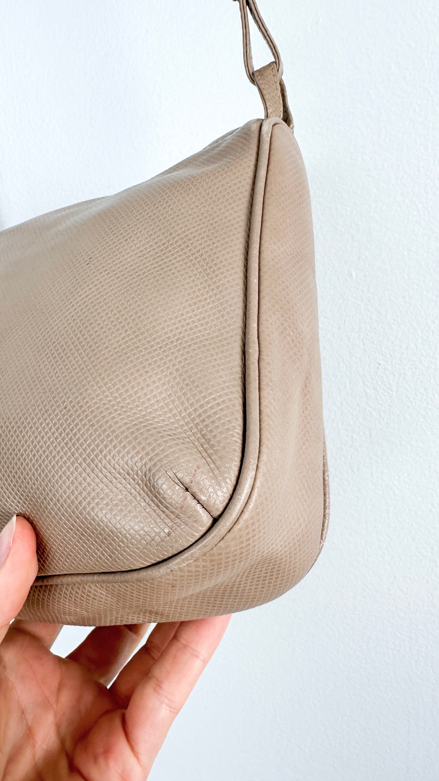 Vintage 80s Bottega Veneta Beige Textured Leather Zip Top Purse