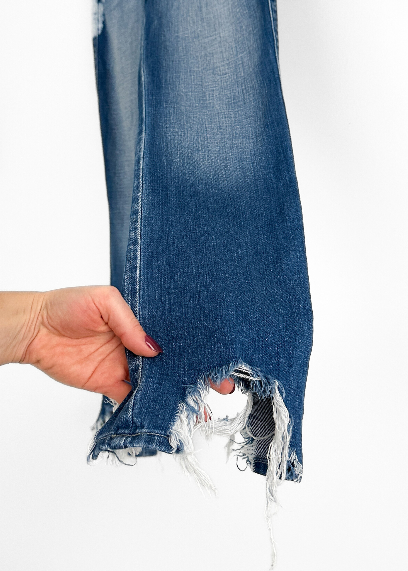 L’agence Harmon Bleach Detail High Rise Straight Leg Jeans in Montana Destruct Hem (28 or 6)