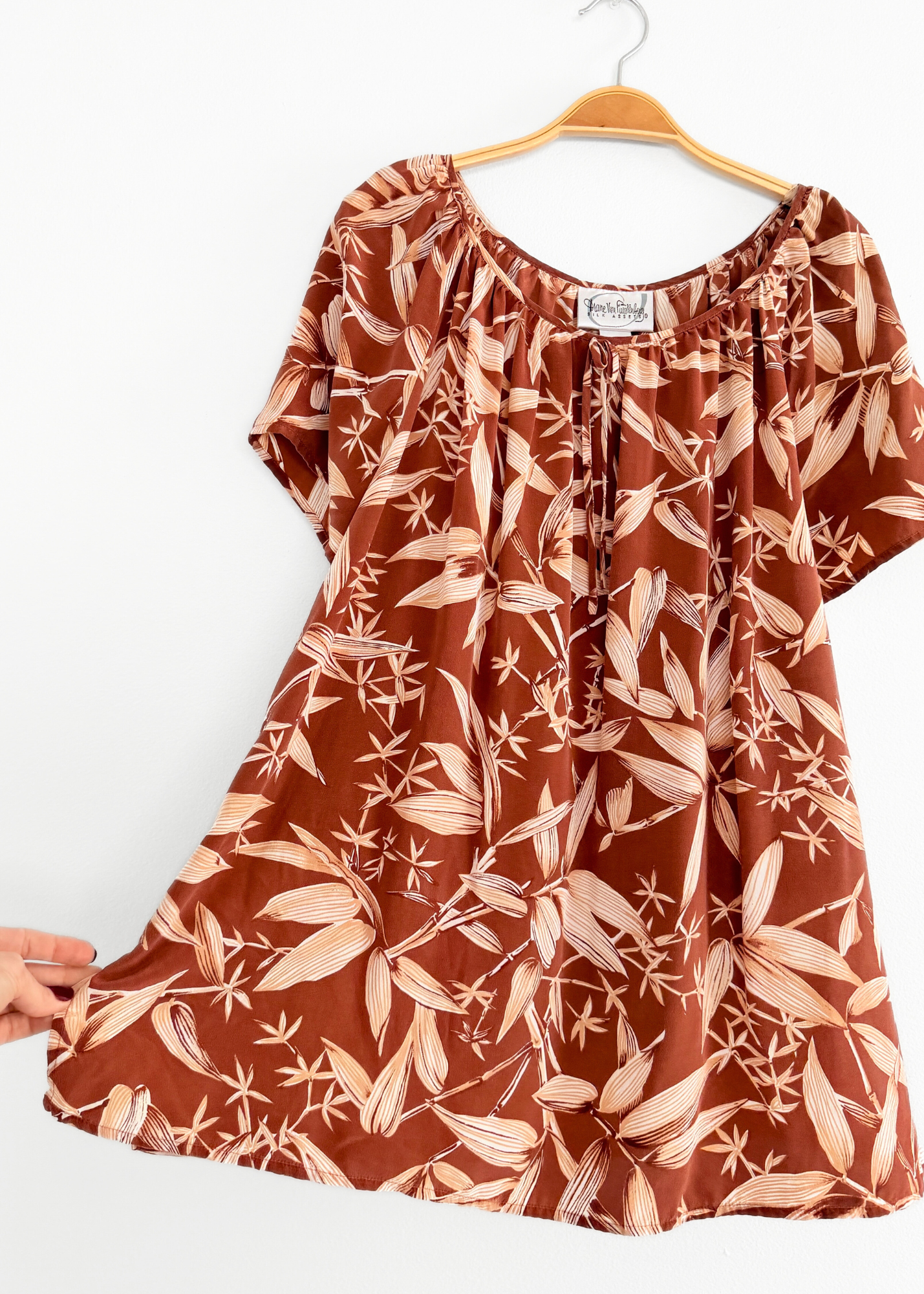 Diane von Furstenberg Silk Assets Brown 100% Silk Print Flutter Sleeve Top (XL)