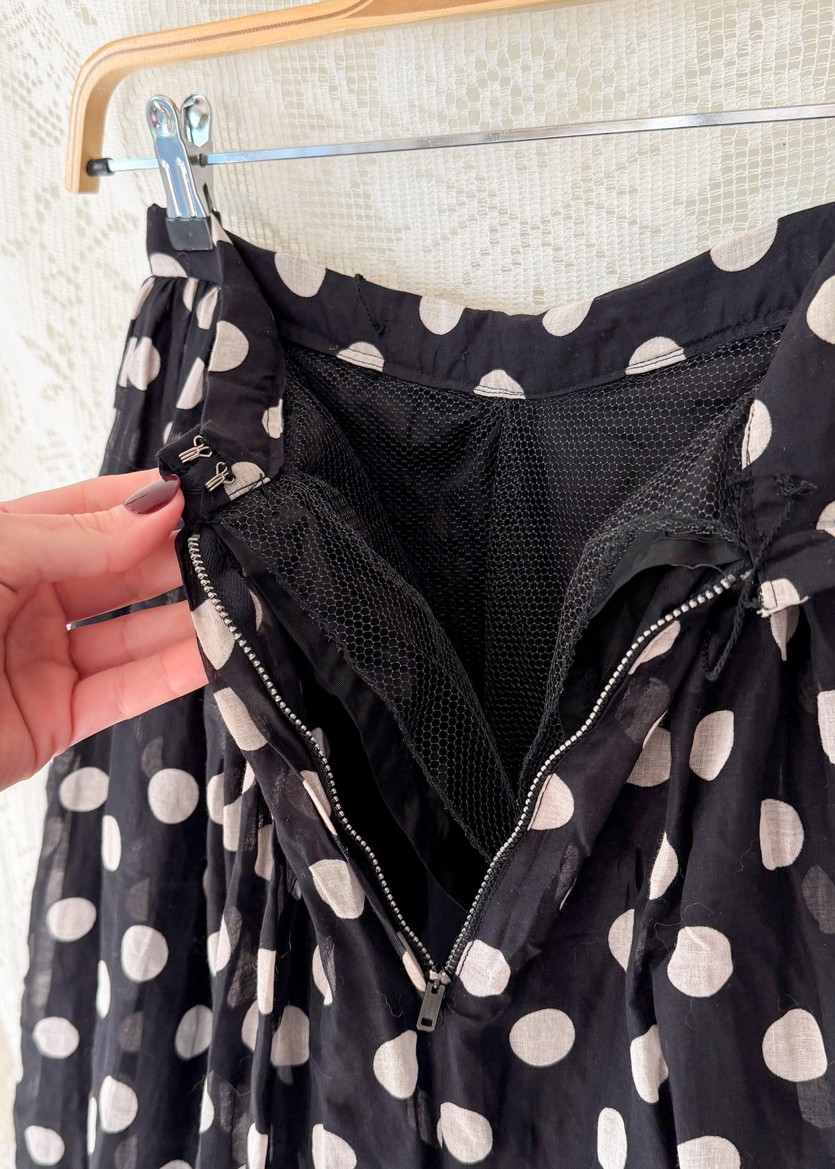Vintage 1950s Gotham Original Black & White Polka Dot Full Circle Skirt with Petticoat