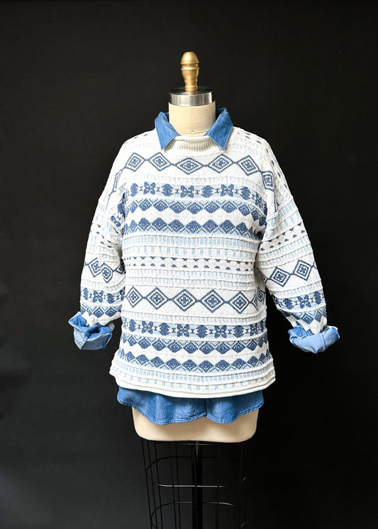 Vintage 90s Nuovo Country Seat Ivory & Blue Knit Pullover Sweater (S/M)