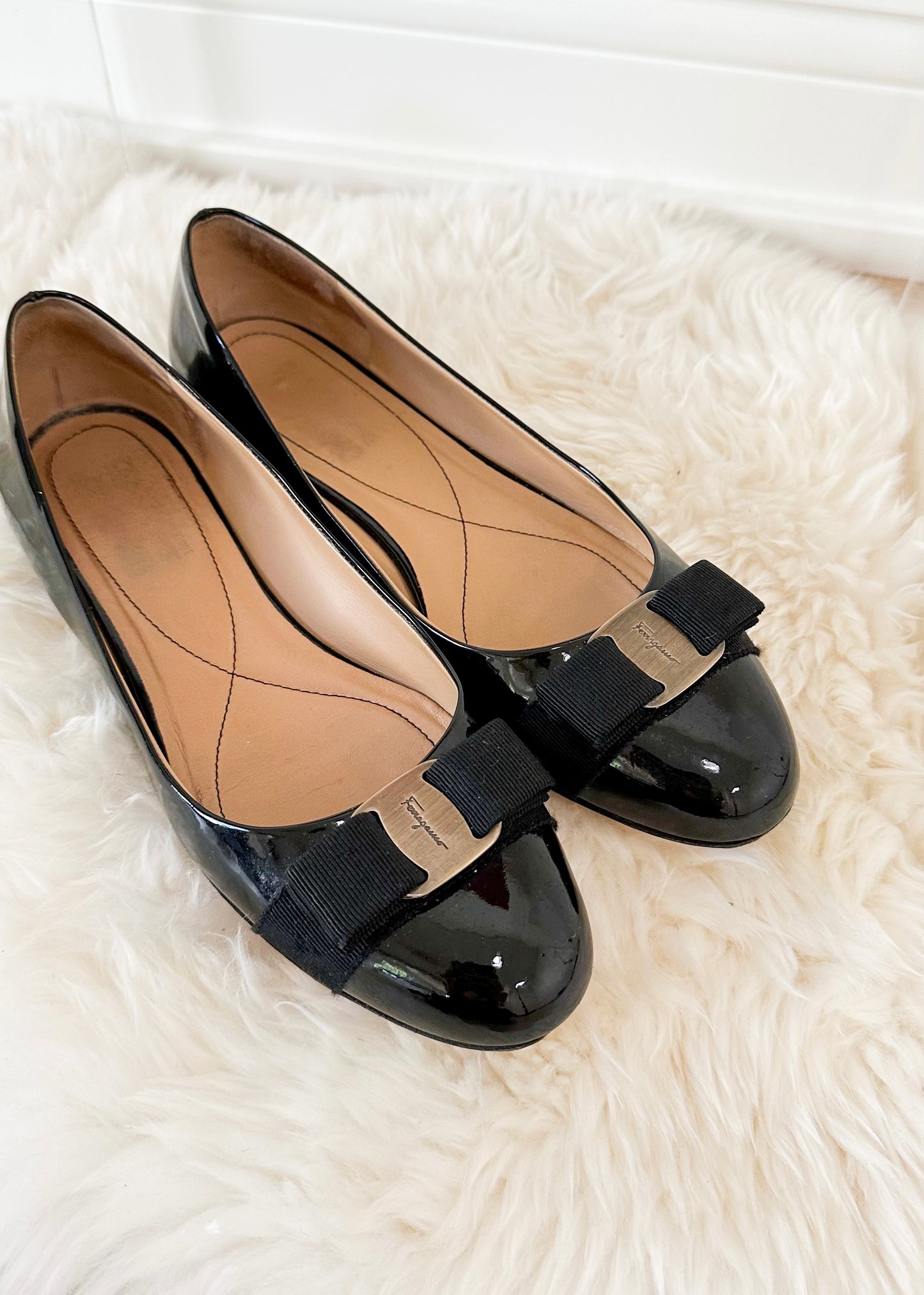 Ferragamo Varina Black Patent Leather Bow Ballet Flats (9 - 9.5)