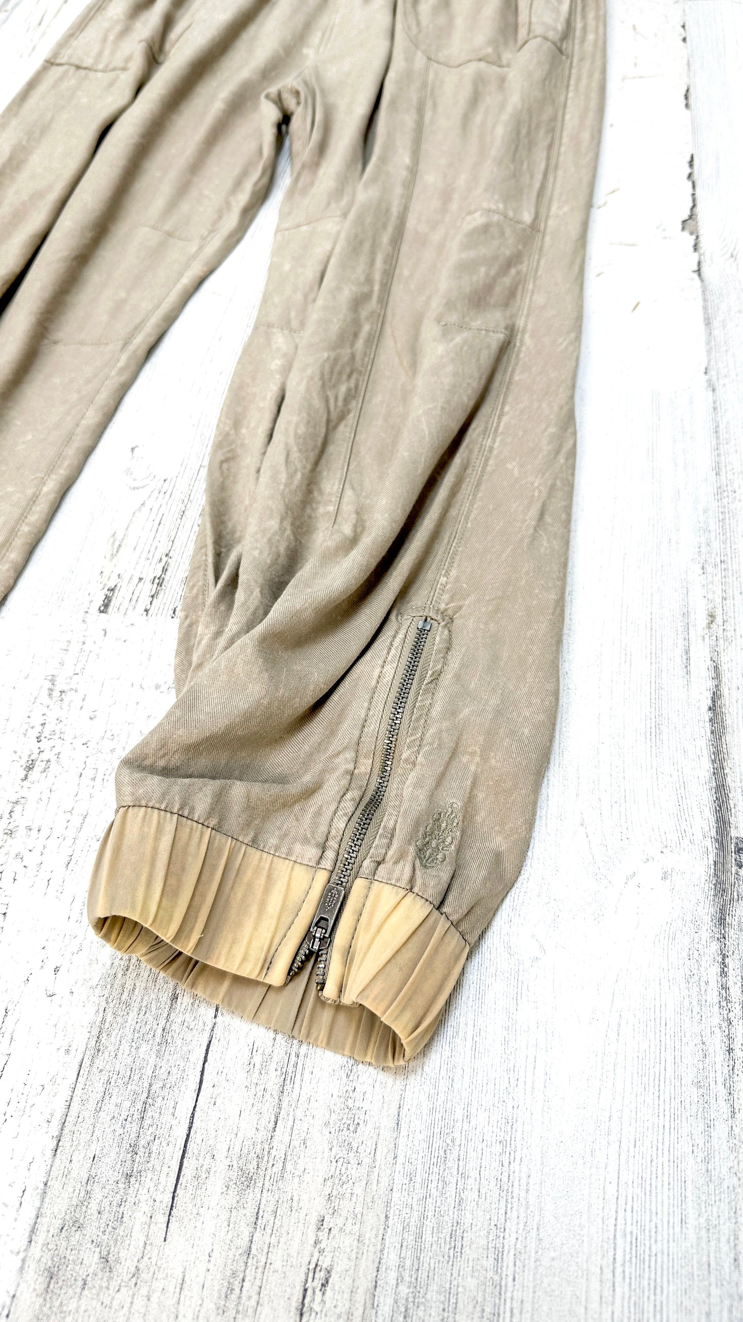 Free People Movement Halfzies Bleached Slouchy Joggers (S)
