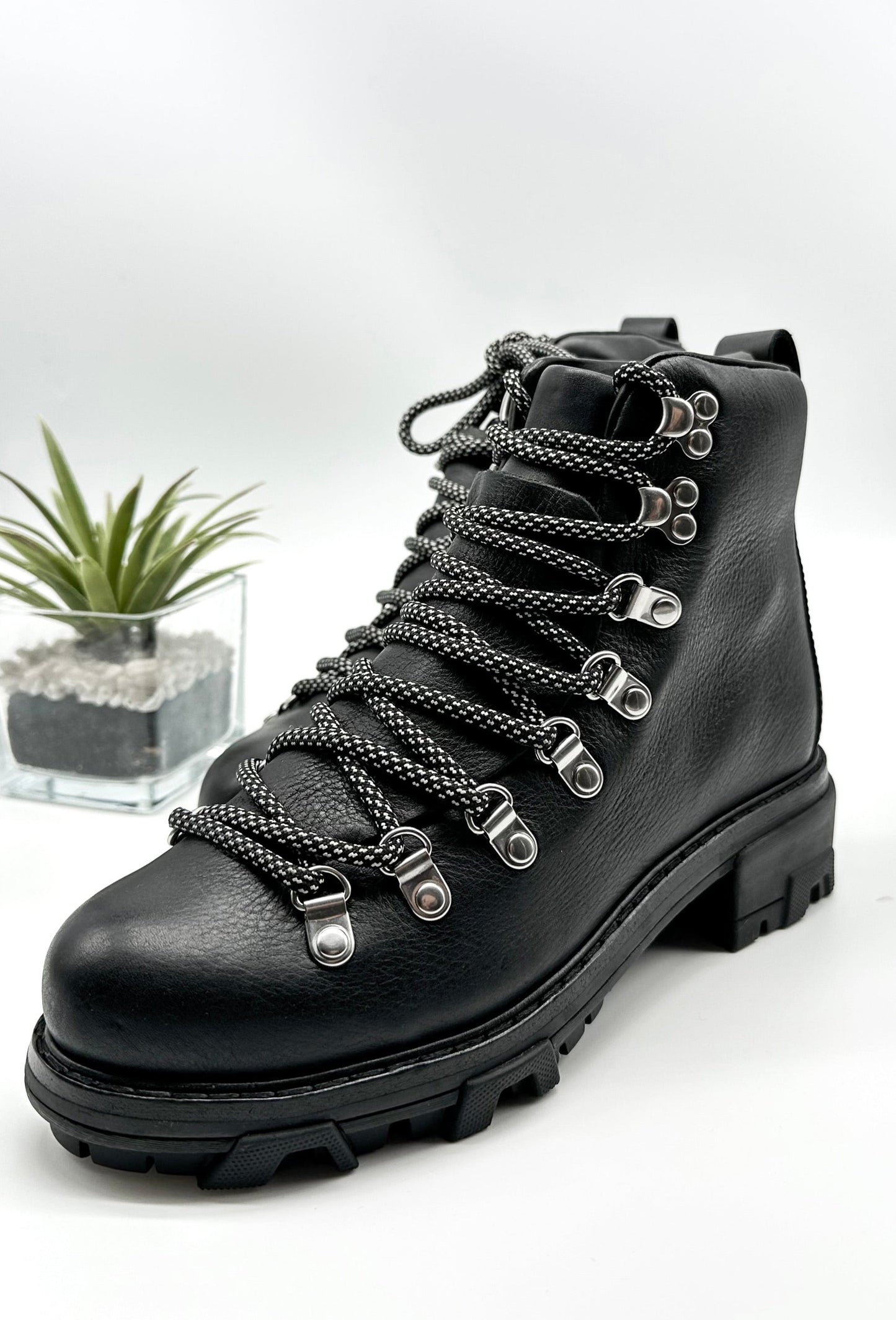 NEW Rag & Bone Black Lace Up Shiloh Hiker Leather Boot size 8.5