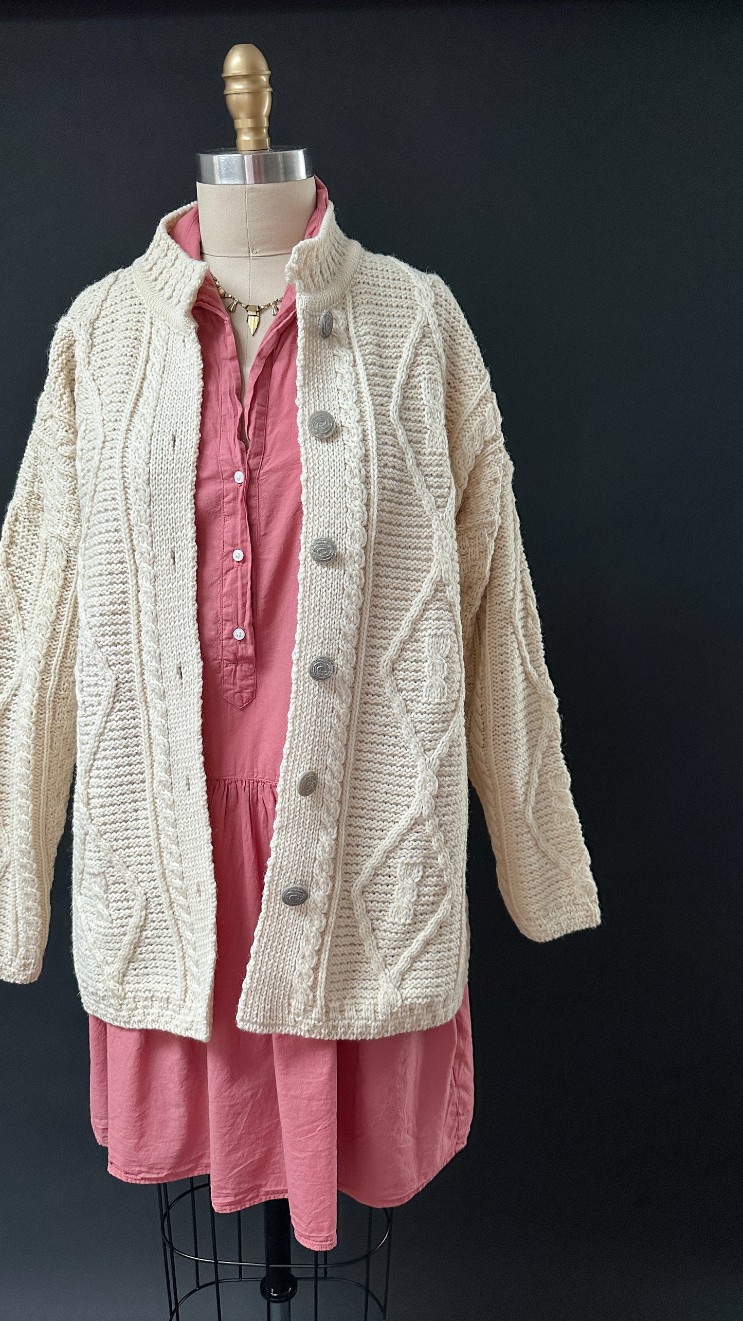 Vintage 80s Ireland Carraig Donn Aran Cream Pure New Wool Cardigan Sweater