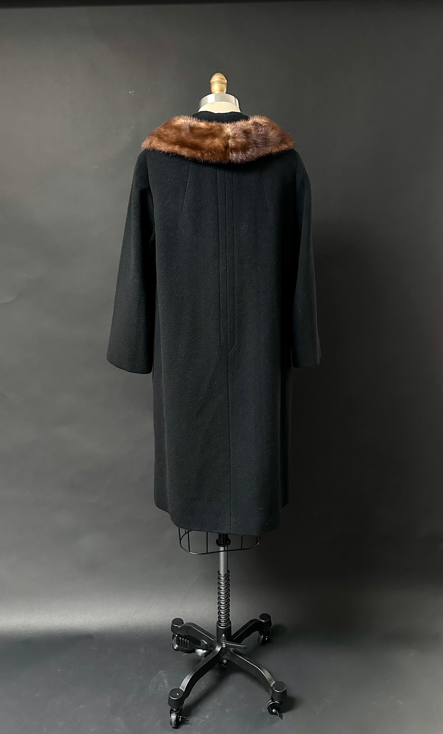 Vintage 70s Stone & Thomas Black Cashmere Fur Collar Mod Winter Coat (M)