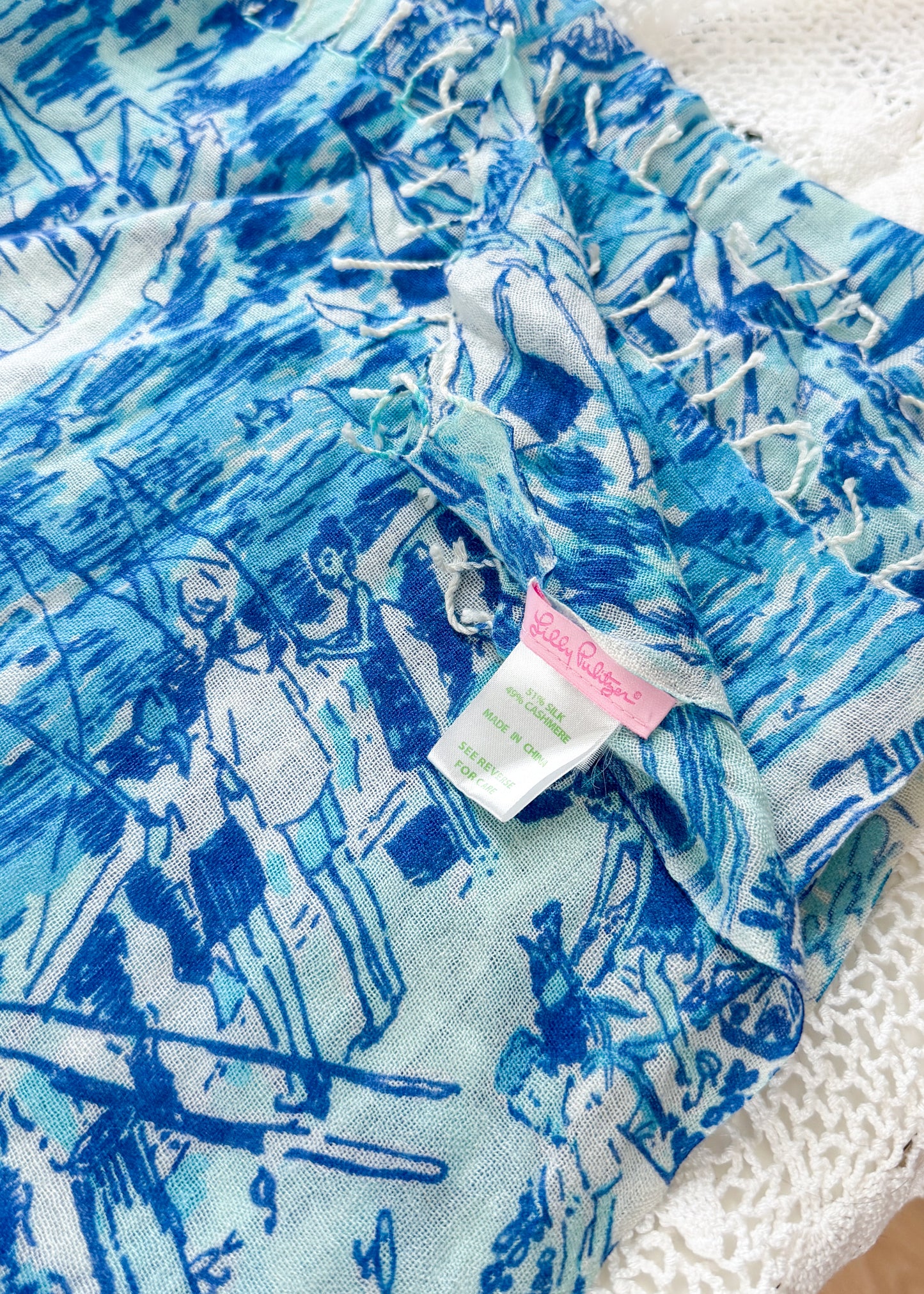 Lilly Pulitzer Silk & Cashmere Blue White Fresh Catch Print Scarf