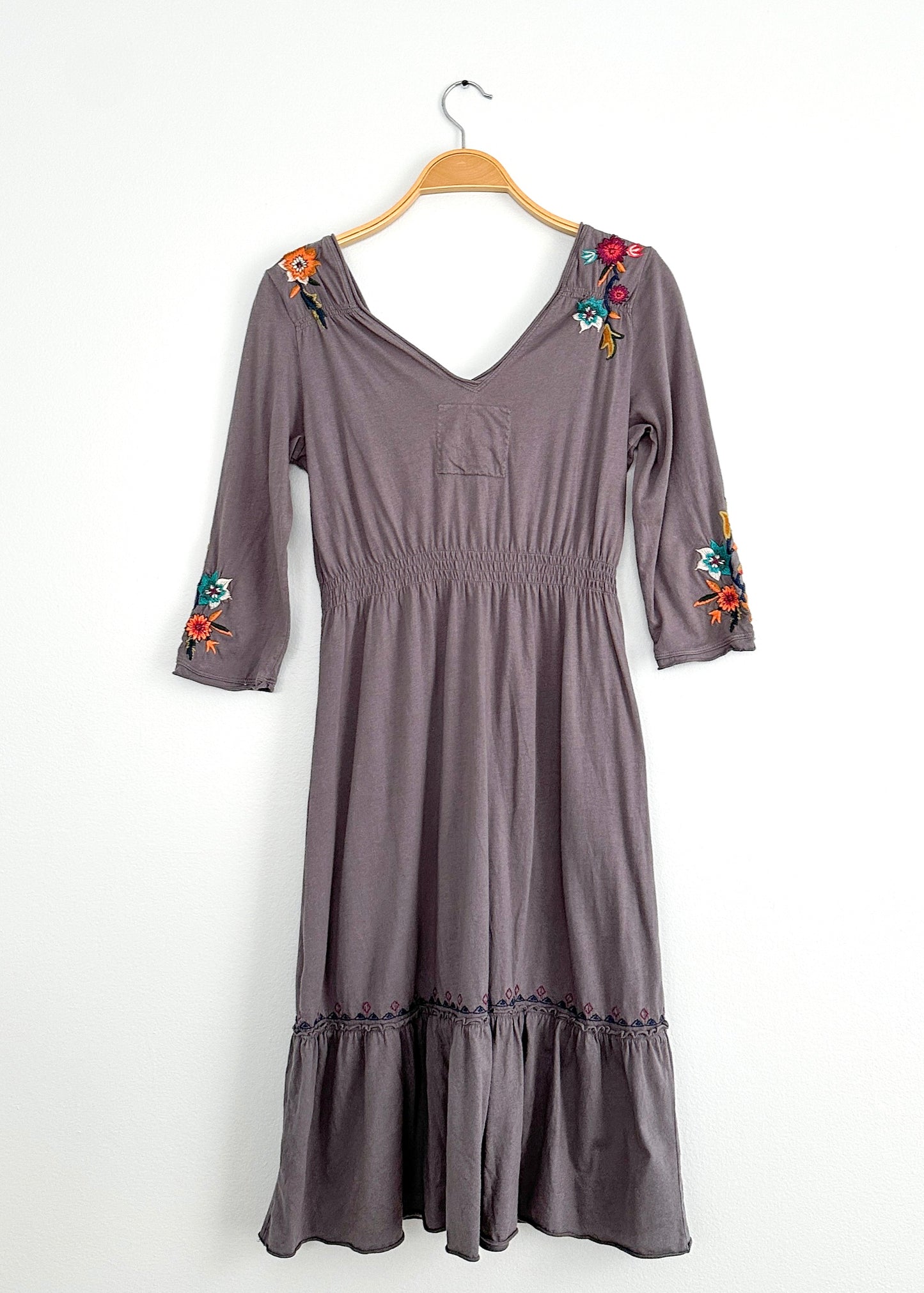 Johnny Was Gray Floral Embroidered Elbow Length Sleeve Dress (S)