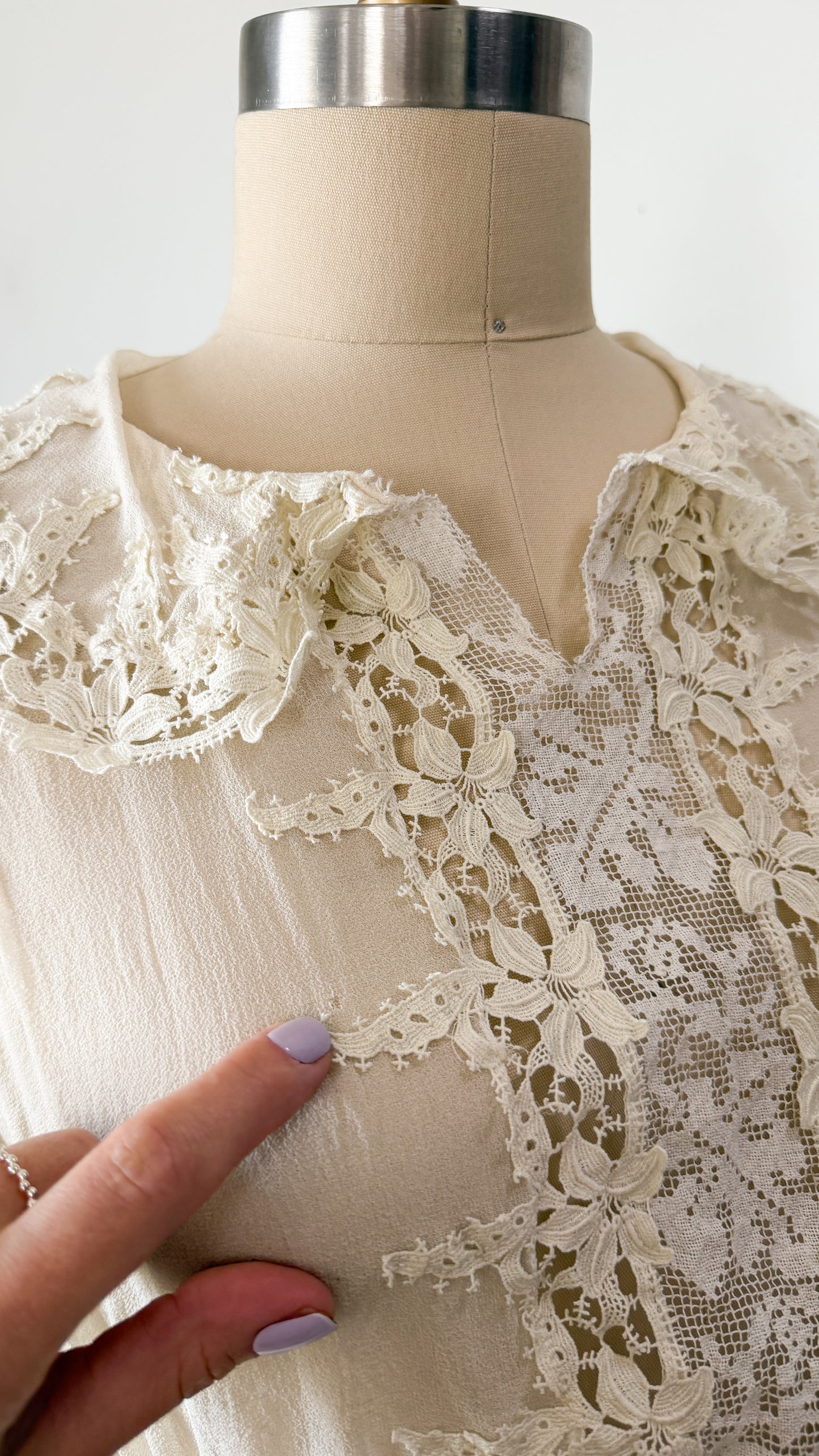 Antique Edwardian Silk Lingerie Blouse with Irish Crochet Lace  c. 1905–1915