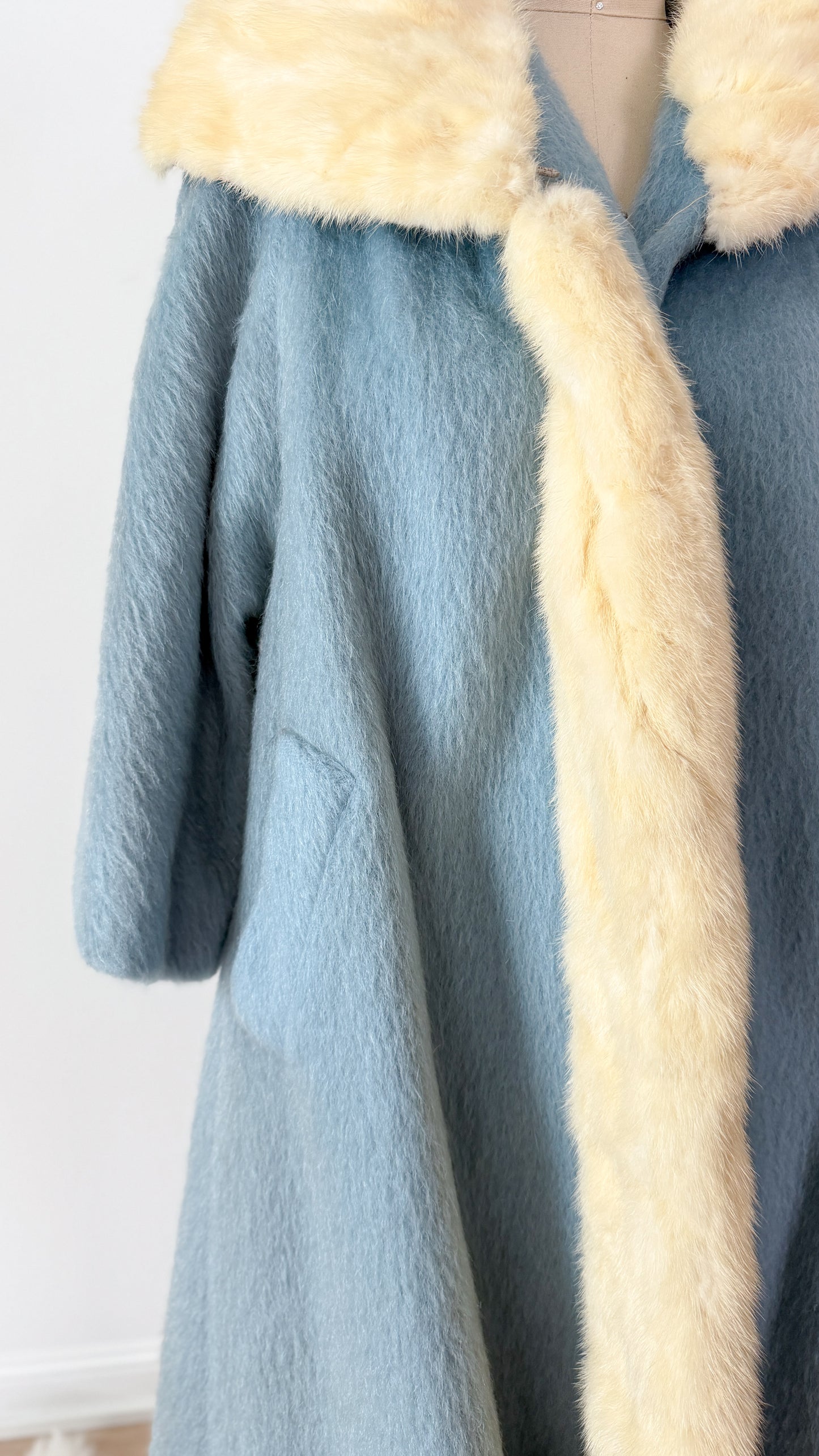 Vintage 60s Lilli Ann Powder Blue Cream Mink Collar Swing Coat