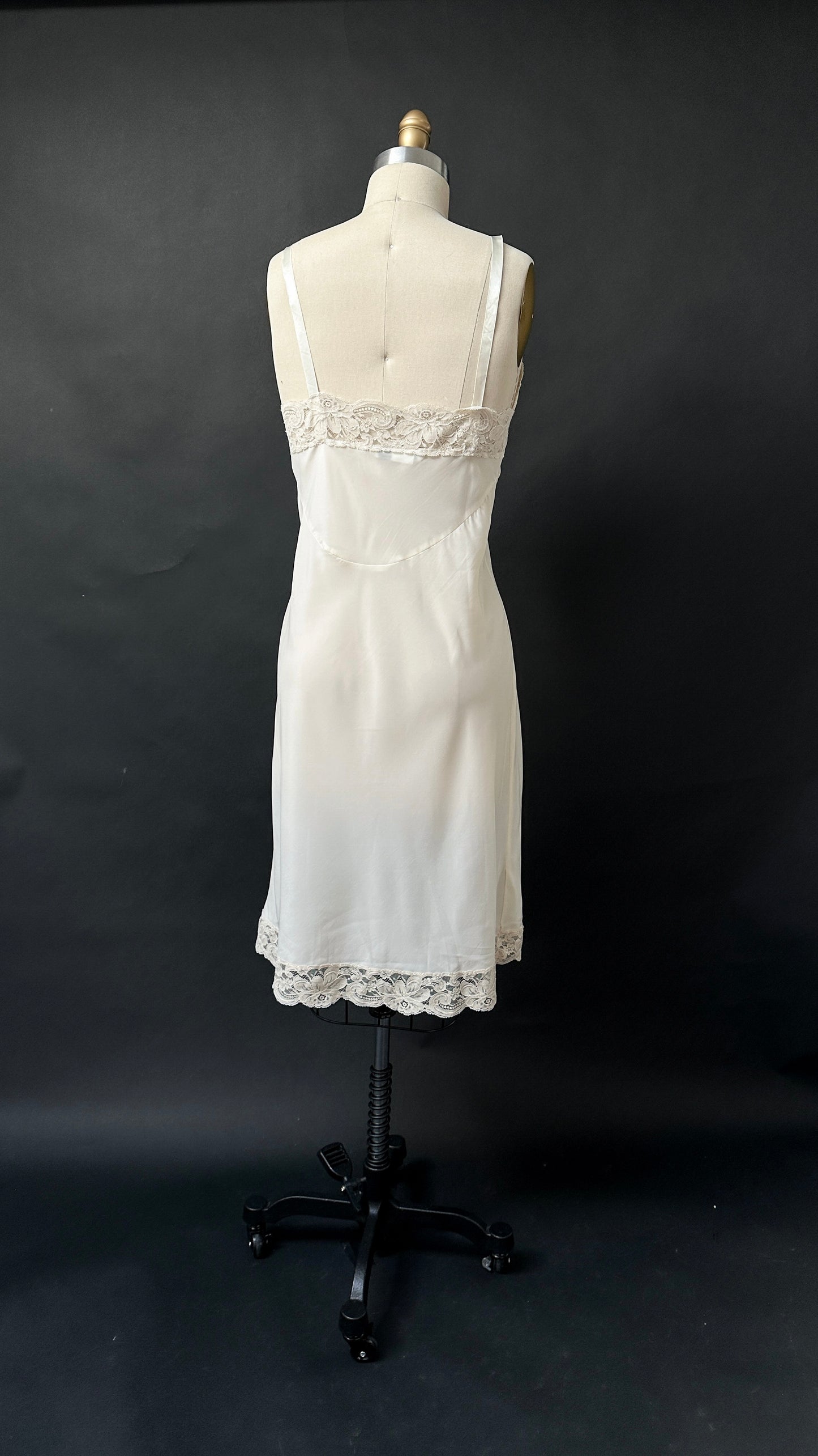 Vintage 80s Union Made Lady Lynne Cream Silky Lace Trim Slip Dress (M)
