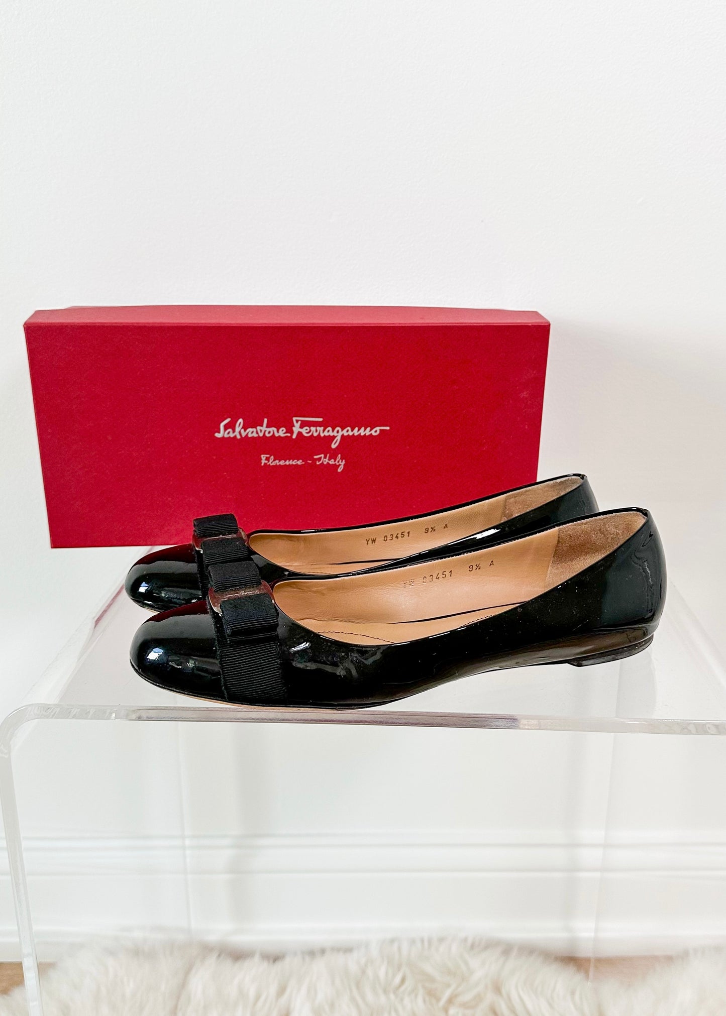 Ferragamo Varina Black Patent Leather Bow Ballet Flats (9 - 9.5)