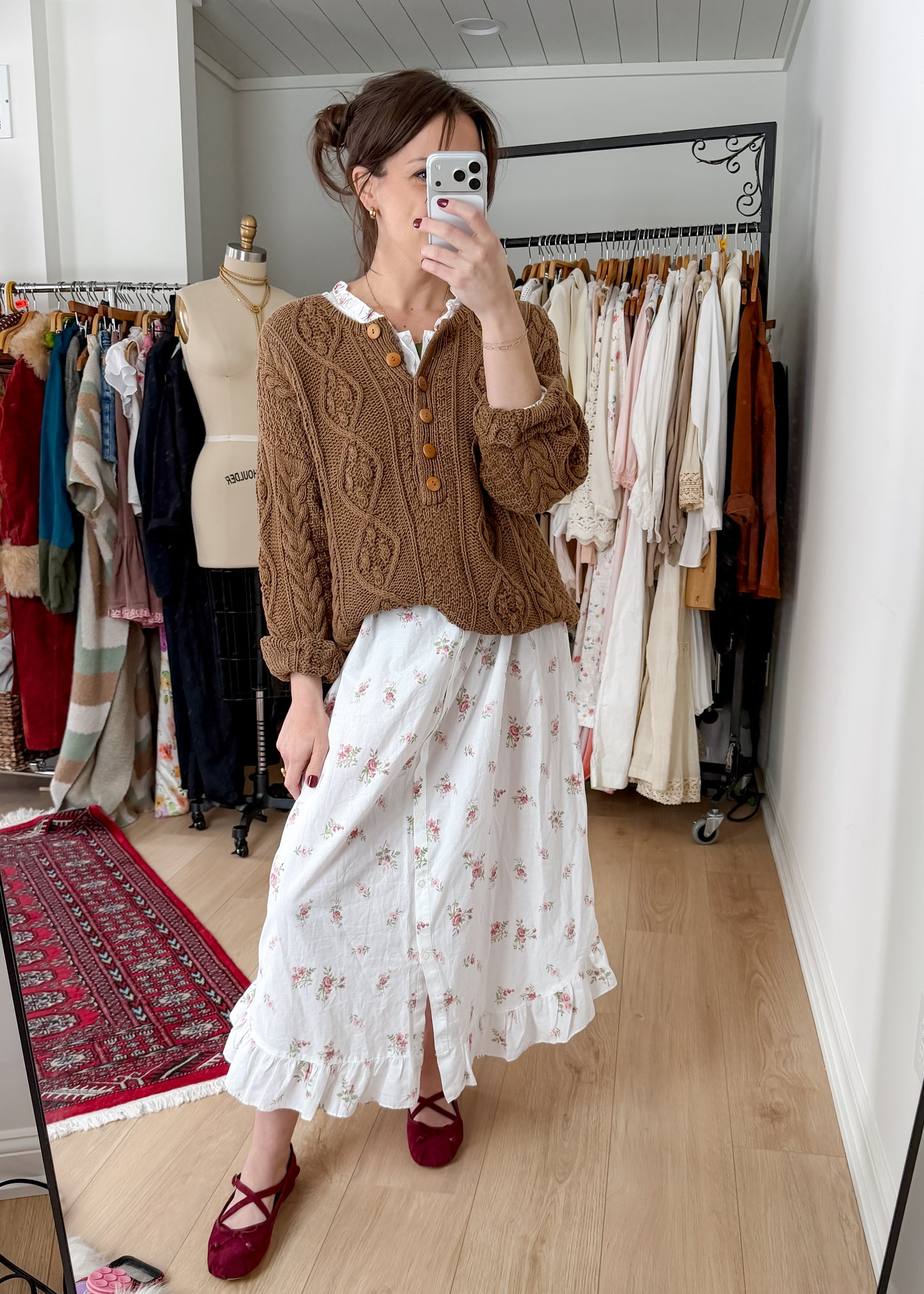 Vintage 90s Laura Ashley White & Rose Floral Print Feminine French Country Nightgown Dress (M)