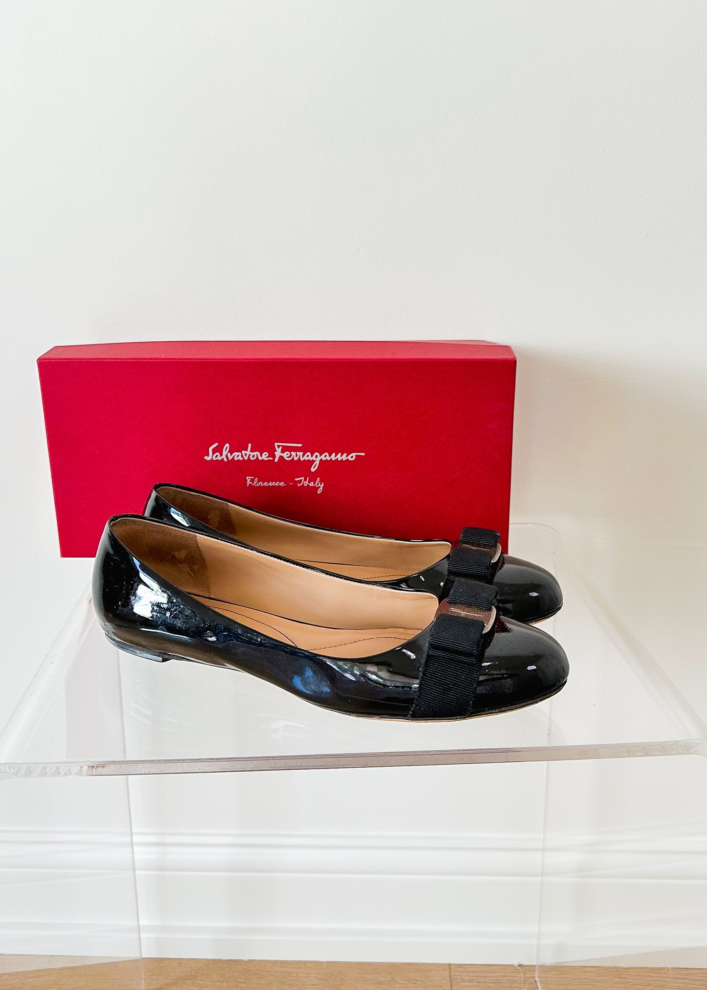 Ferragamo Varina Black Patent Leather Bow Ballet Flats (9 - 9.5)