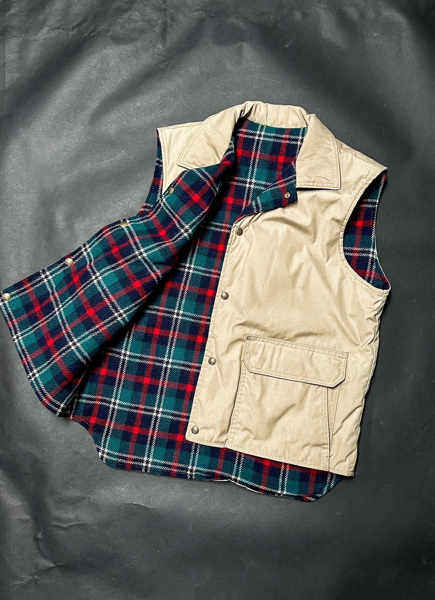 Vintage 80s Woolrich Fisherman Aesthetic Reversible Plaid Wool Canvas Utility Vest (mens L)