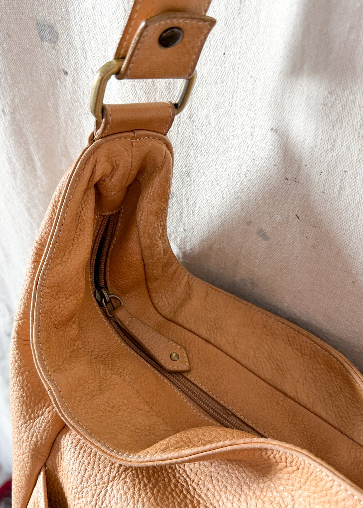 Avorio XL Light Tan Leather Satchel Purse