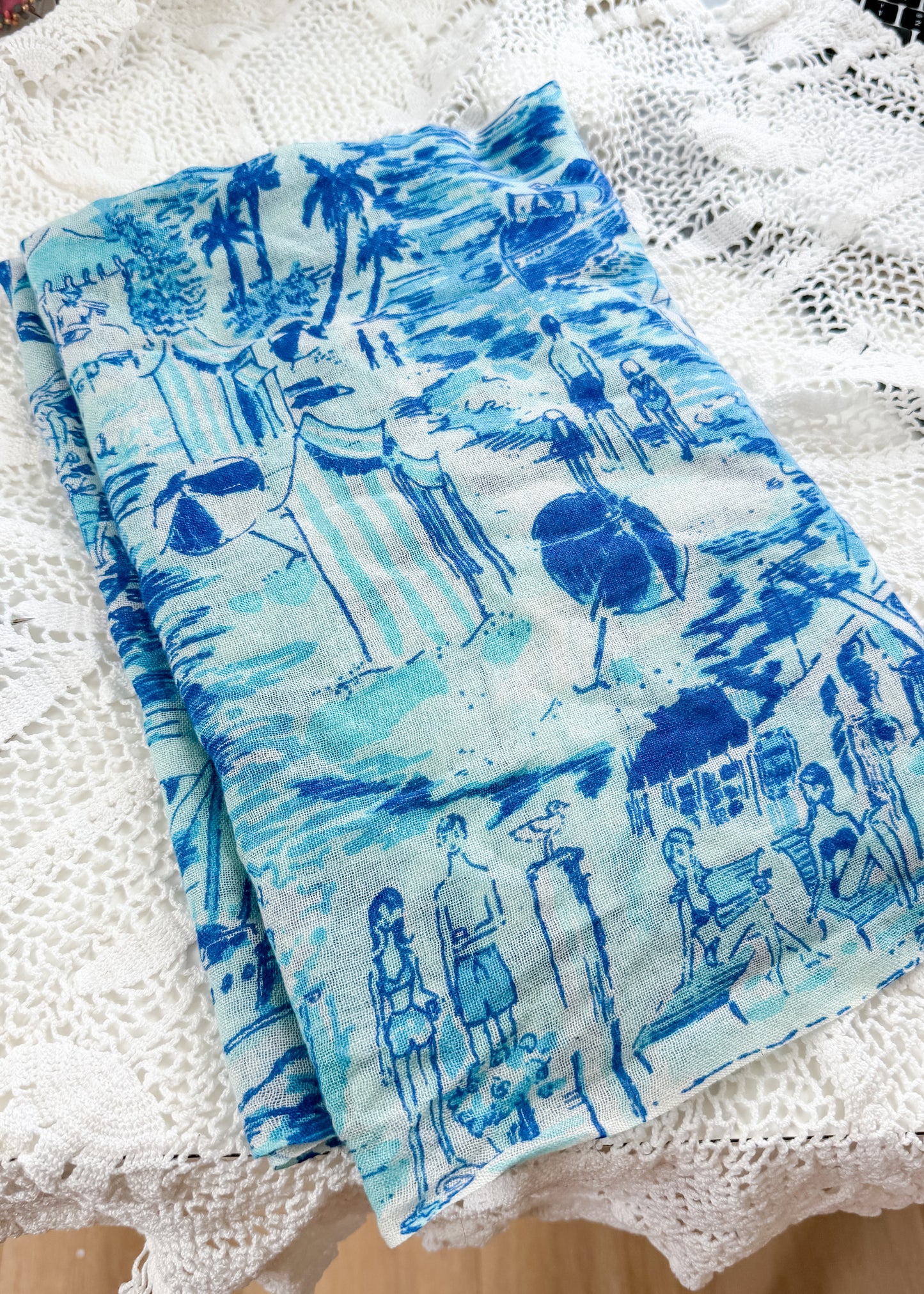 Lilly Pulitzer Silk & Cashmere Blue White Fresh Catch Print Scarf