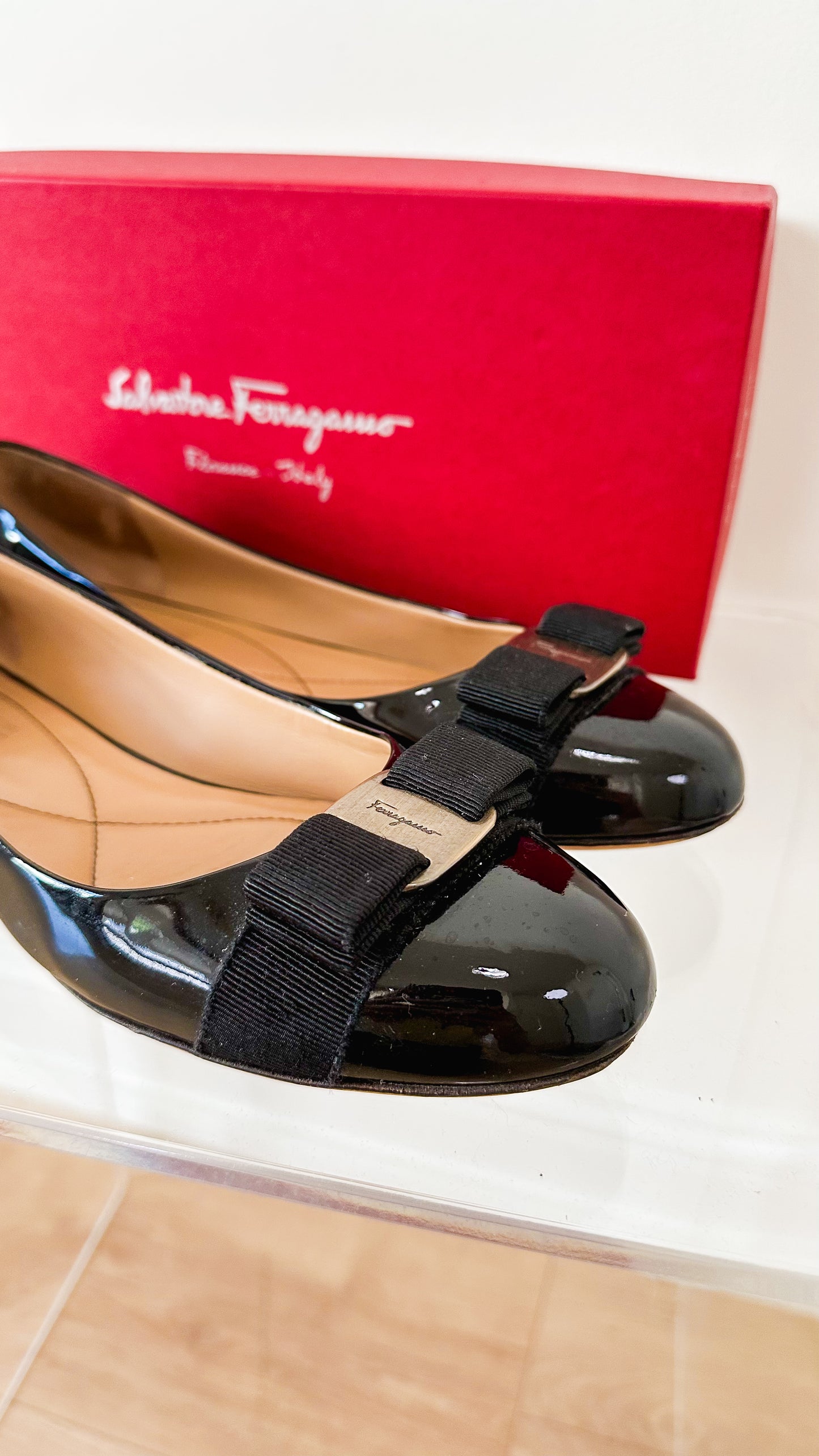 Ferragamo Varina Black Patent Leather Bow Ballet Flats (9 - 9.5)