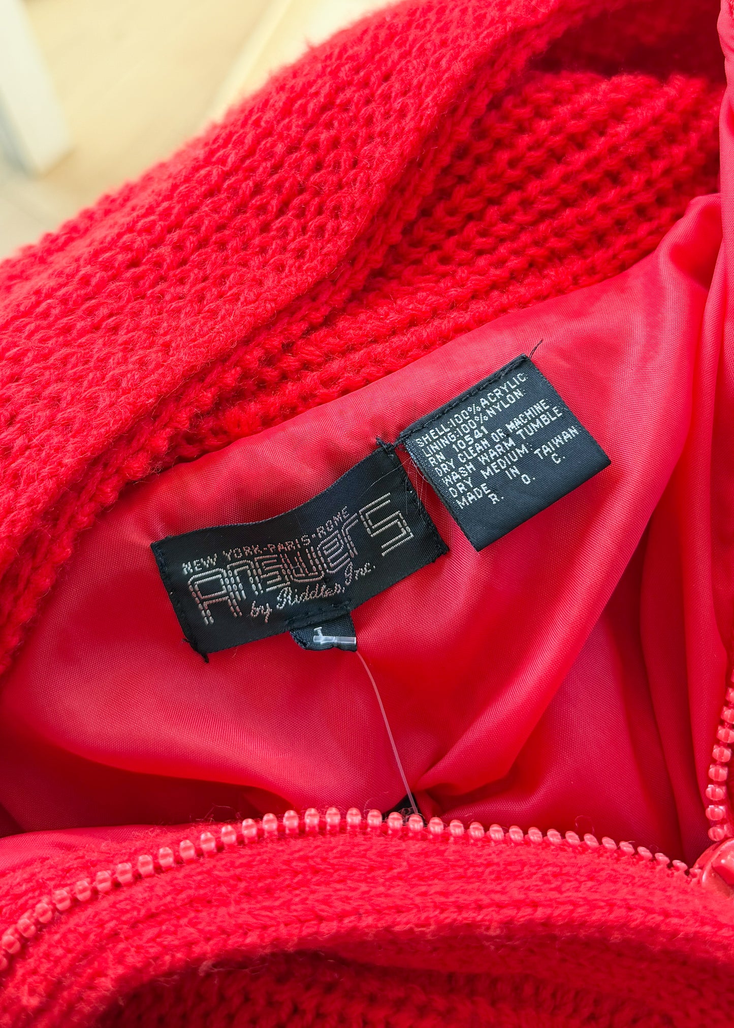 Vintage 80s Answers by Riddler Inc. Red Knit Zip Front Scarf Jacket (M)