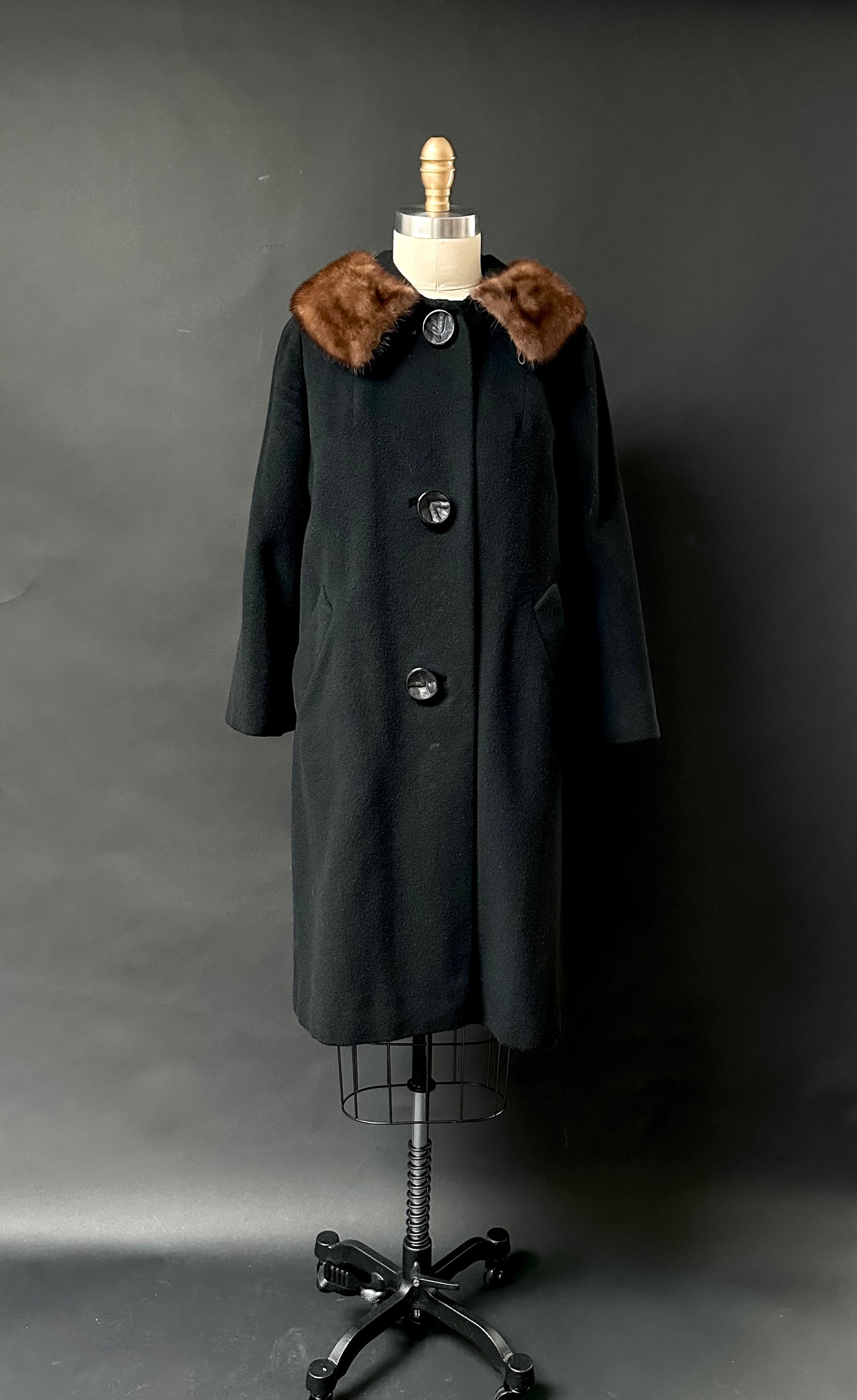 Vintage 70s Stone & Thomas Black Cashmere Fur Collar Mod Winter Coat (M)