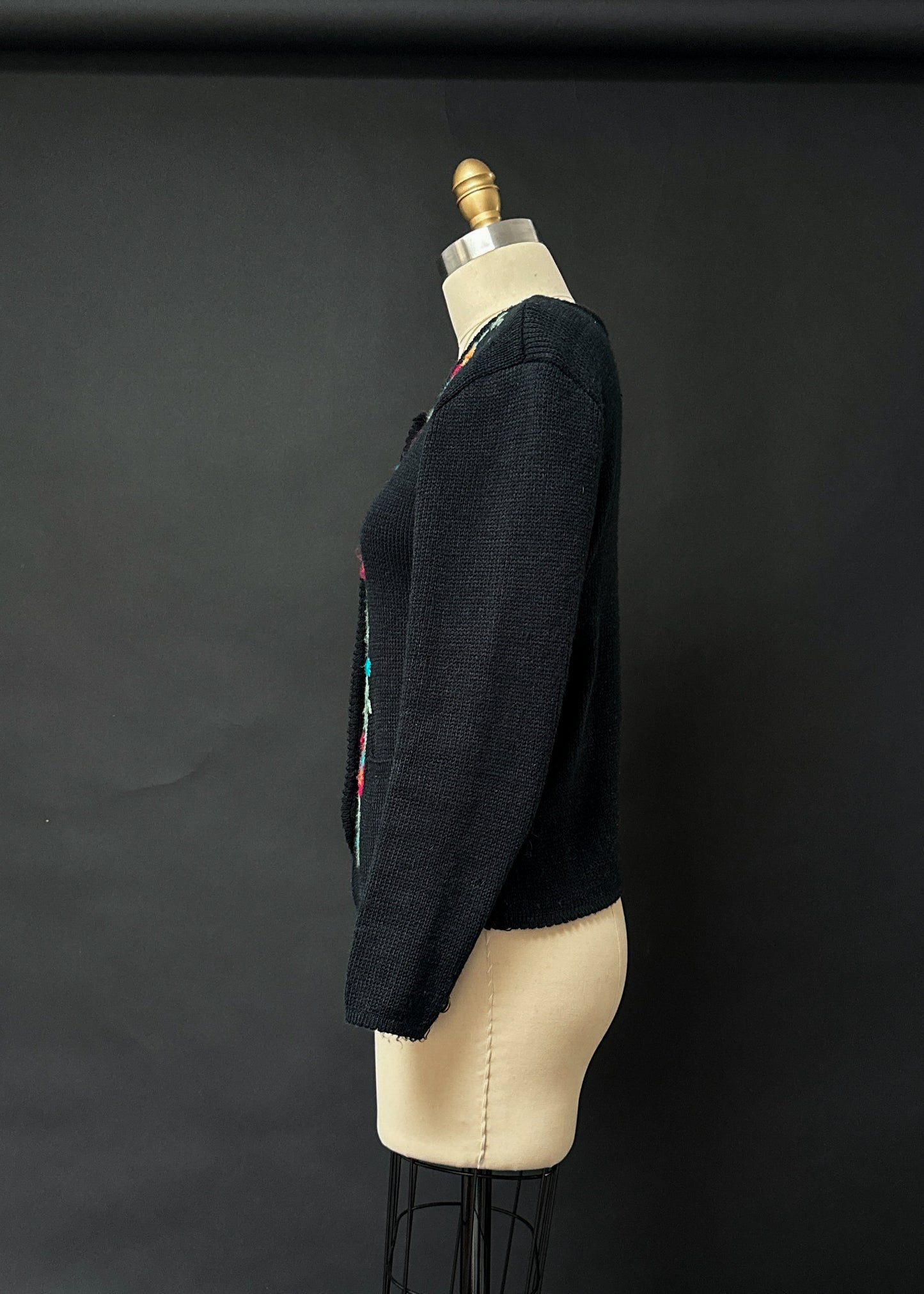 Vintage 70s Tally-Ho Floral Embroidered Hand Knit Cardigan Sweater (S)