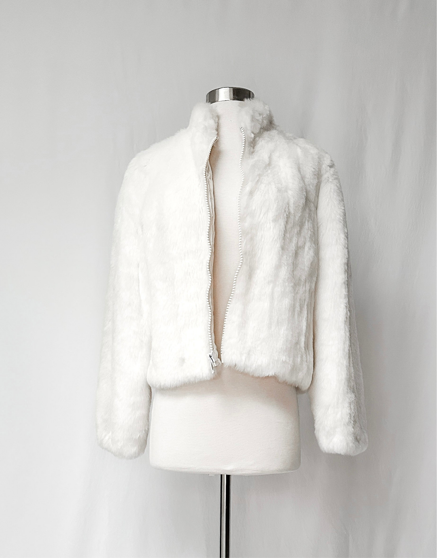 Vintage Glenoit Fabrics Ivory Faux Fur Jacket (M)