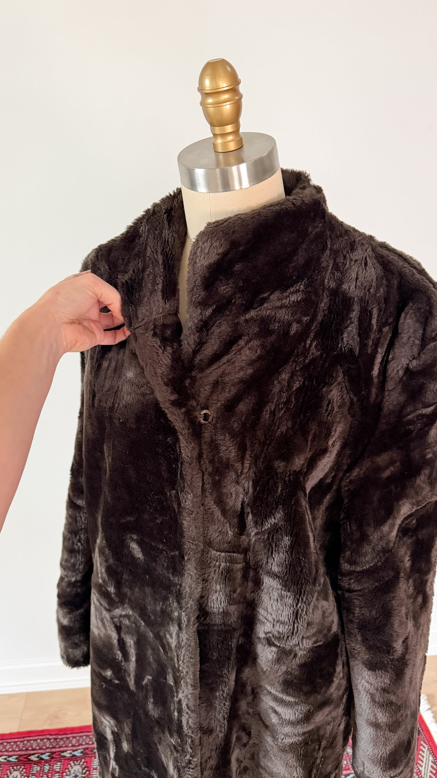 Vintage 70s Sears Dark Brown Faux Fur Coat (M)