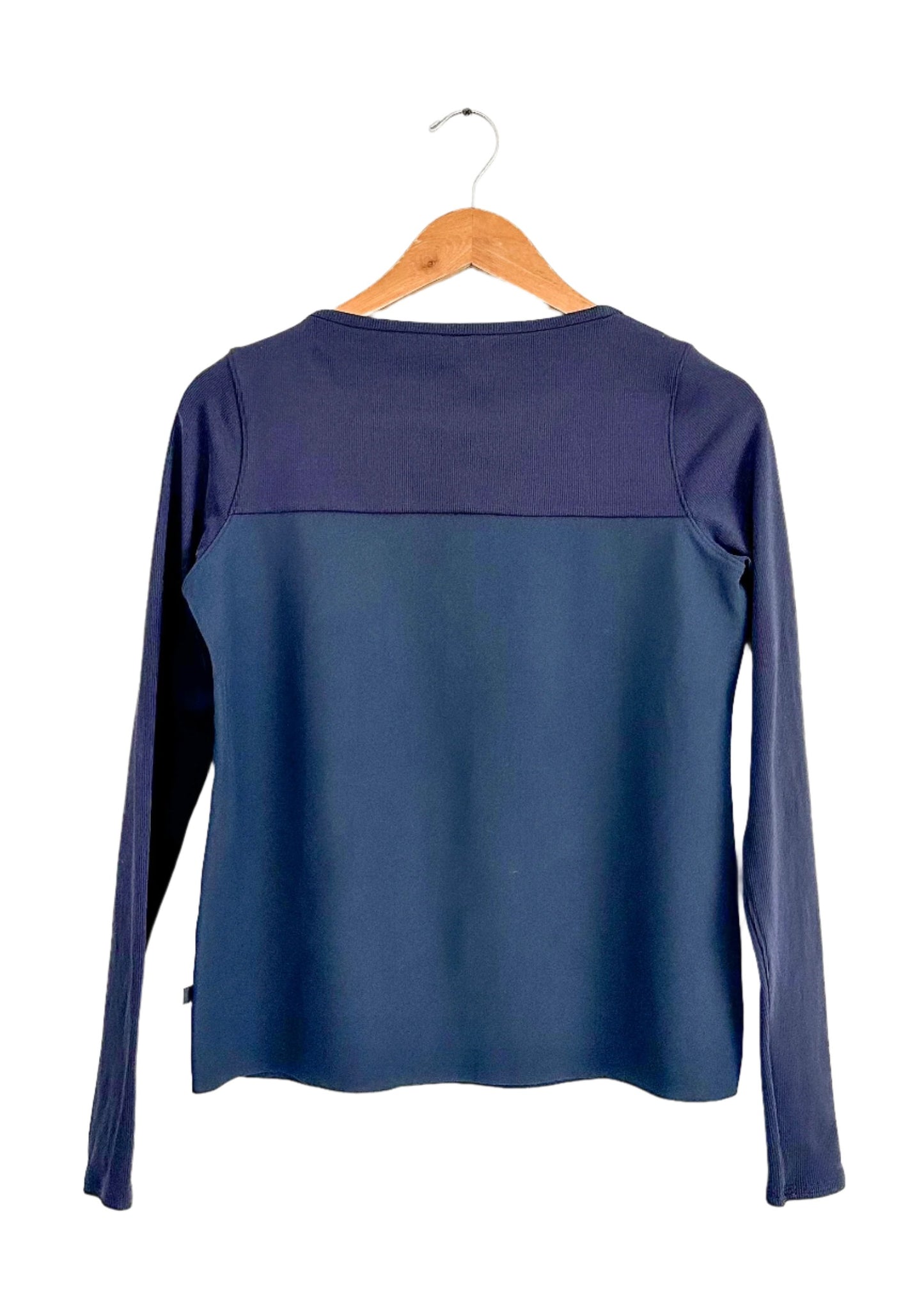 Lululemon Out Of This World Long Sleeve Top in Inkwell Navy (6)