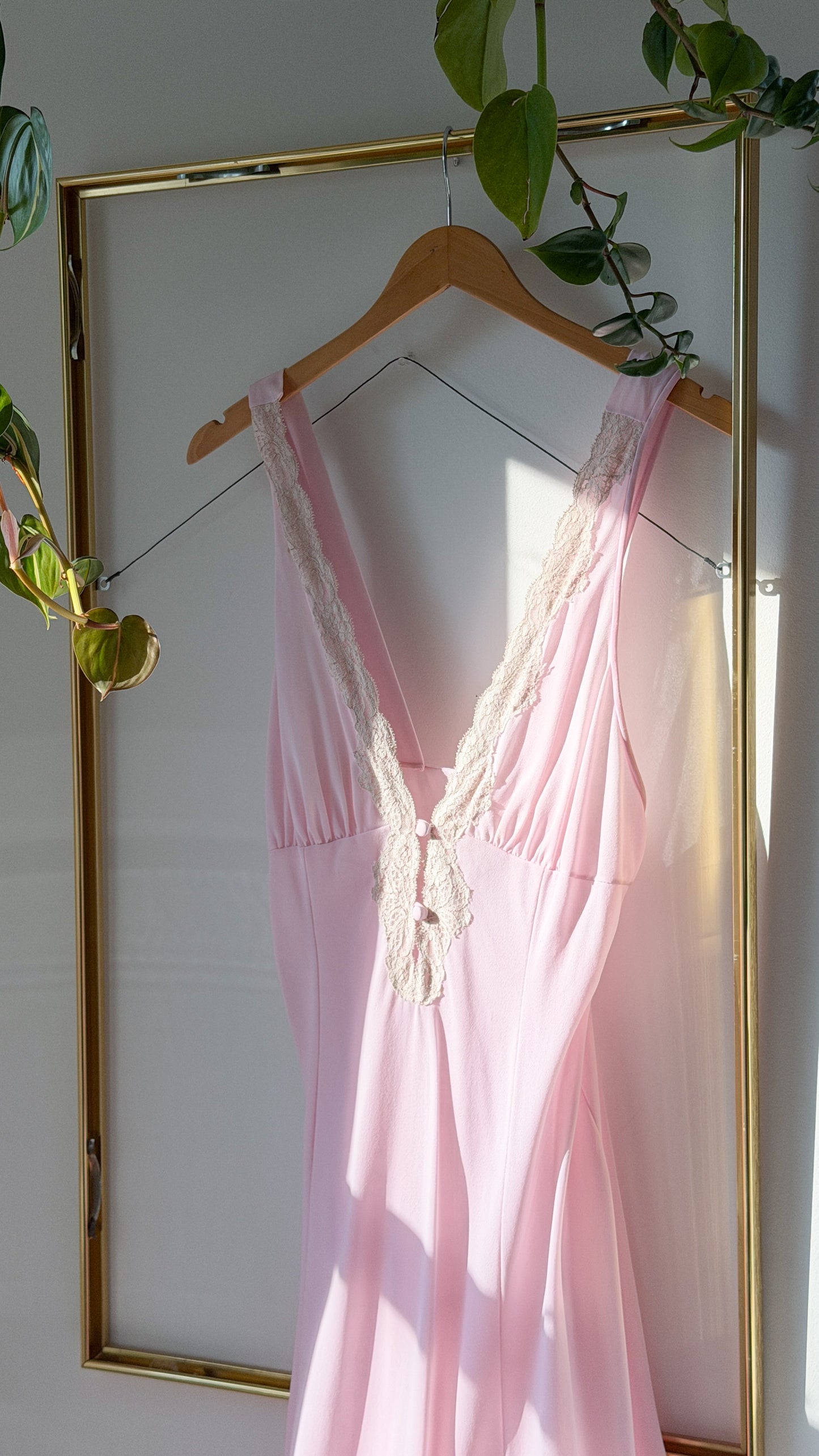 Vintage 80s Val Mode Light Pink Lingerie Slip Nighty Full Length (M)