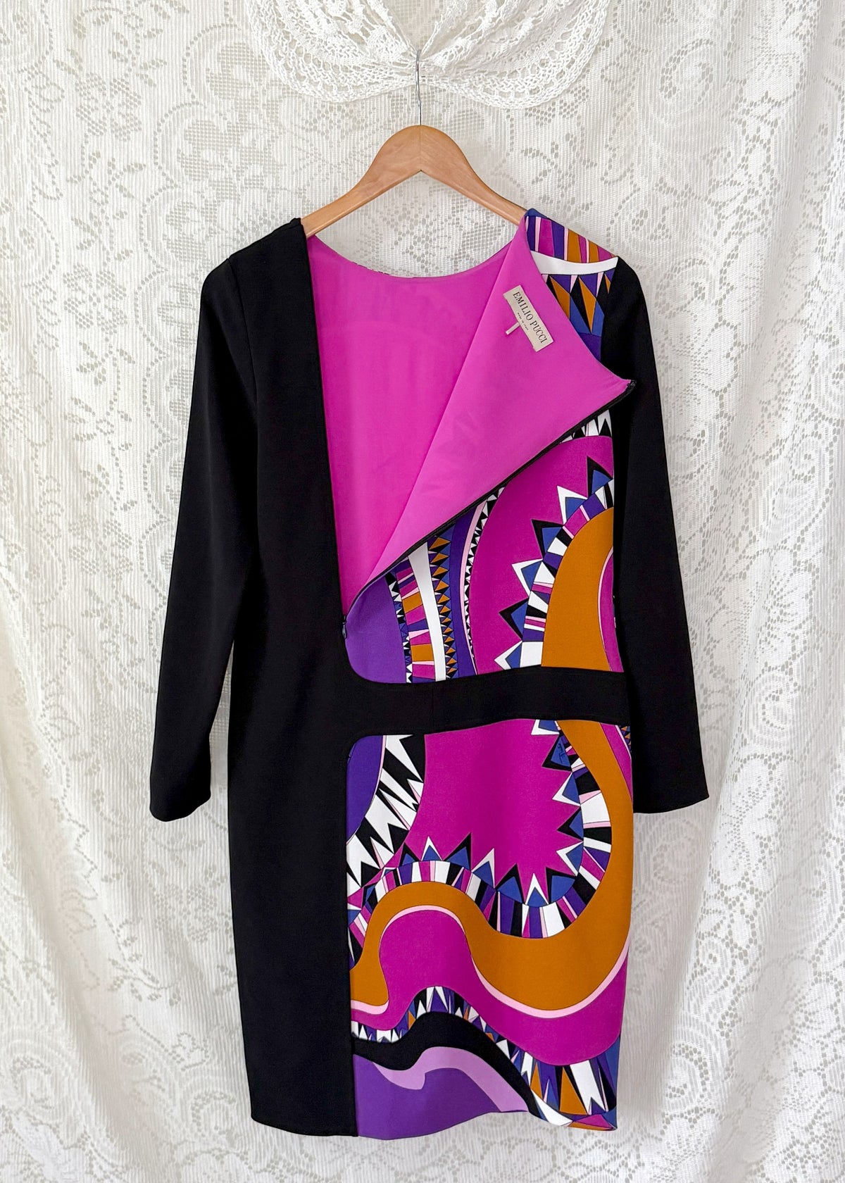 Emilio Pucci Magenta Black Purple Signature Print Silk Lined Dress (US 6)