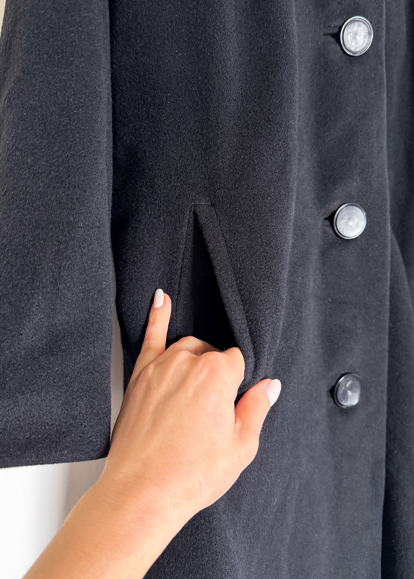 Vintage 60s Black Cashmere & Mink Collar Winter Coat (L)