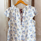 Doen Yvie Top Bleu Flocking Floral Print
