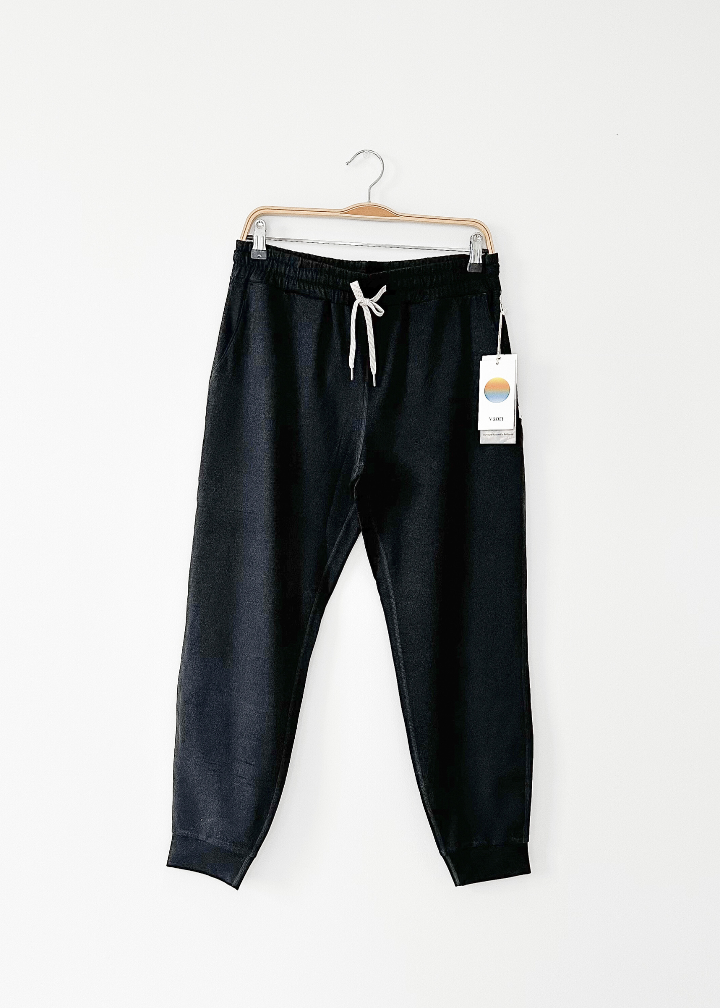 NWT Vuori Performance Jogger in Black Heather (M)