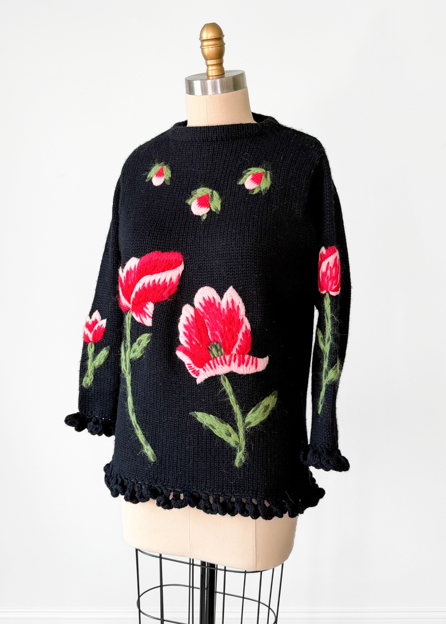 Vintage 60s 70s Mr. Thompson, Please! 100% Virgin Wool Hand Knit Floral Top (M)