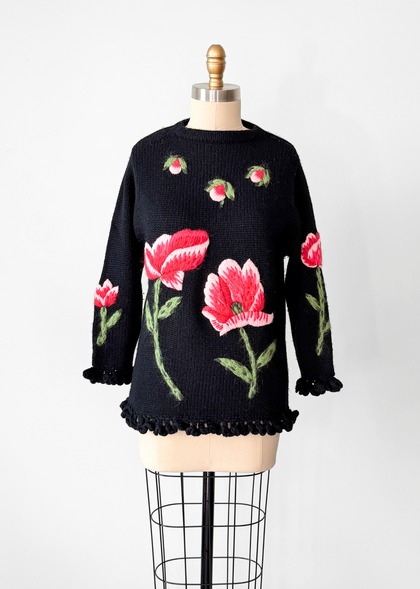 Vintage 60s 70s Mr. Thompson, Please! 100% Virgin Wool Hand Knit Floral Top (M)