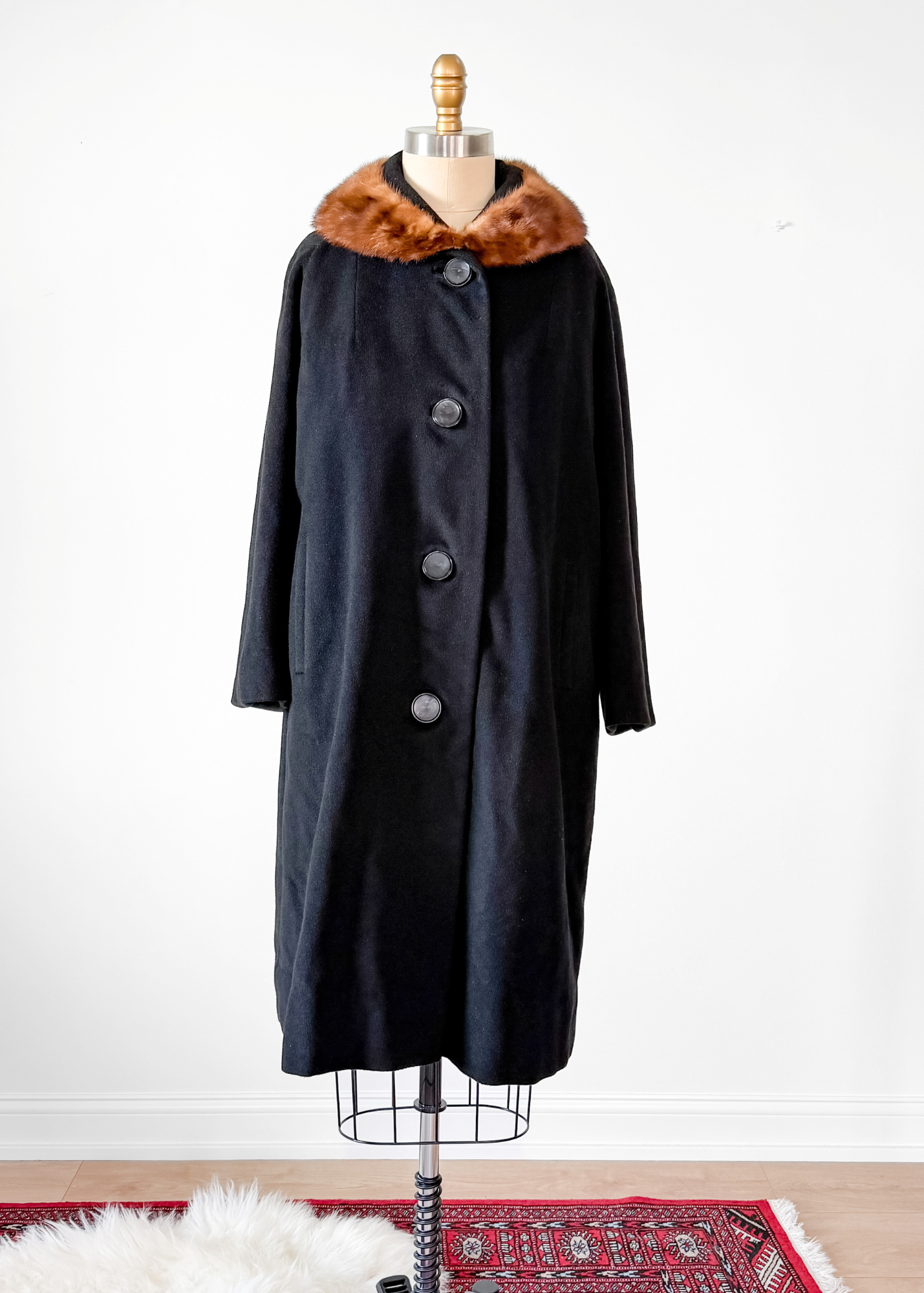 Vintage 60s Black Cashmere & Mink Collar Winter Coat (L)