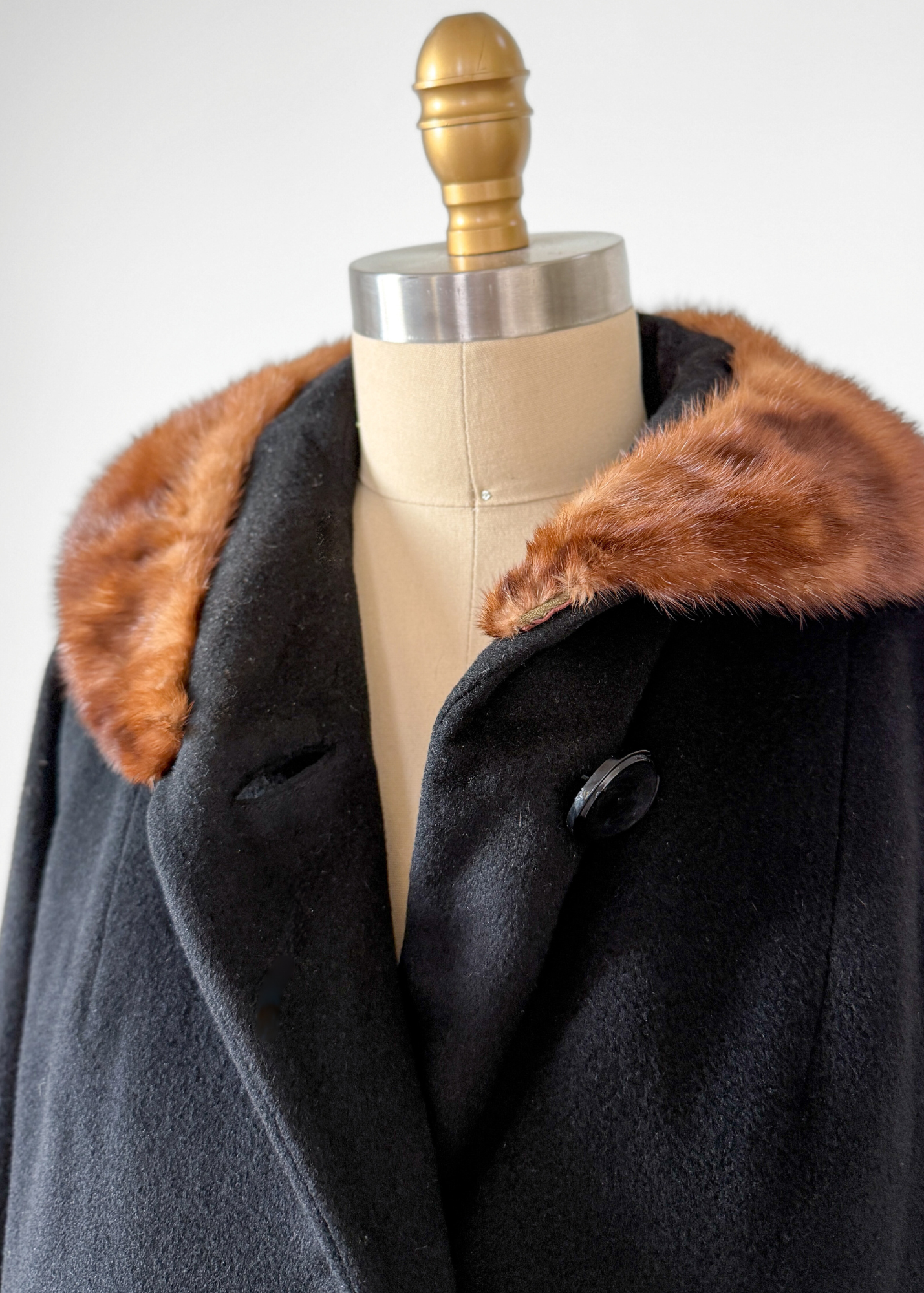 Vintage 60s Black Cashmere & Mink Collar Winter Coat (L)