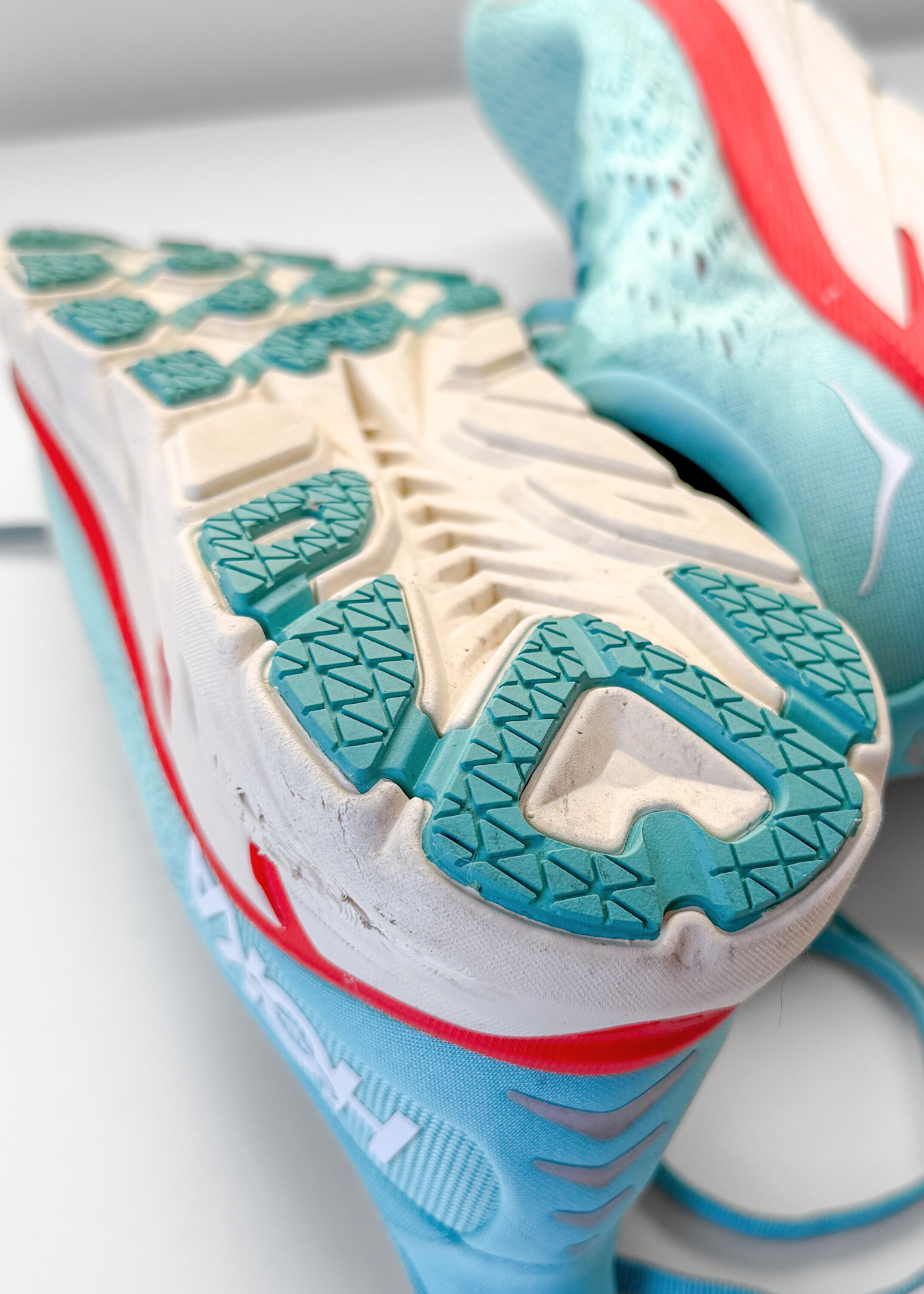 Hoka Women's Clifton 8 Running Shoes in Aquarelle/Eggshell Blue Turqoise (7.5)