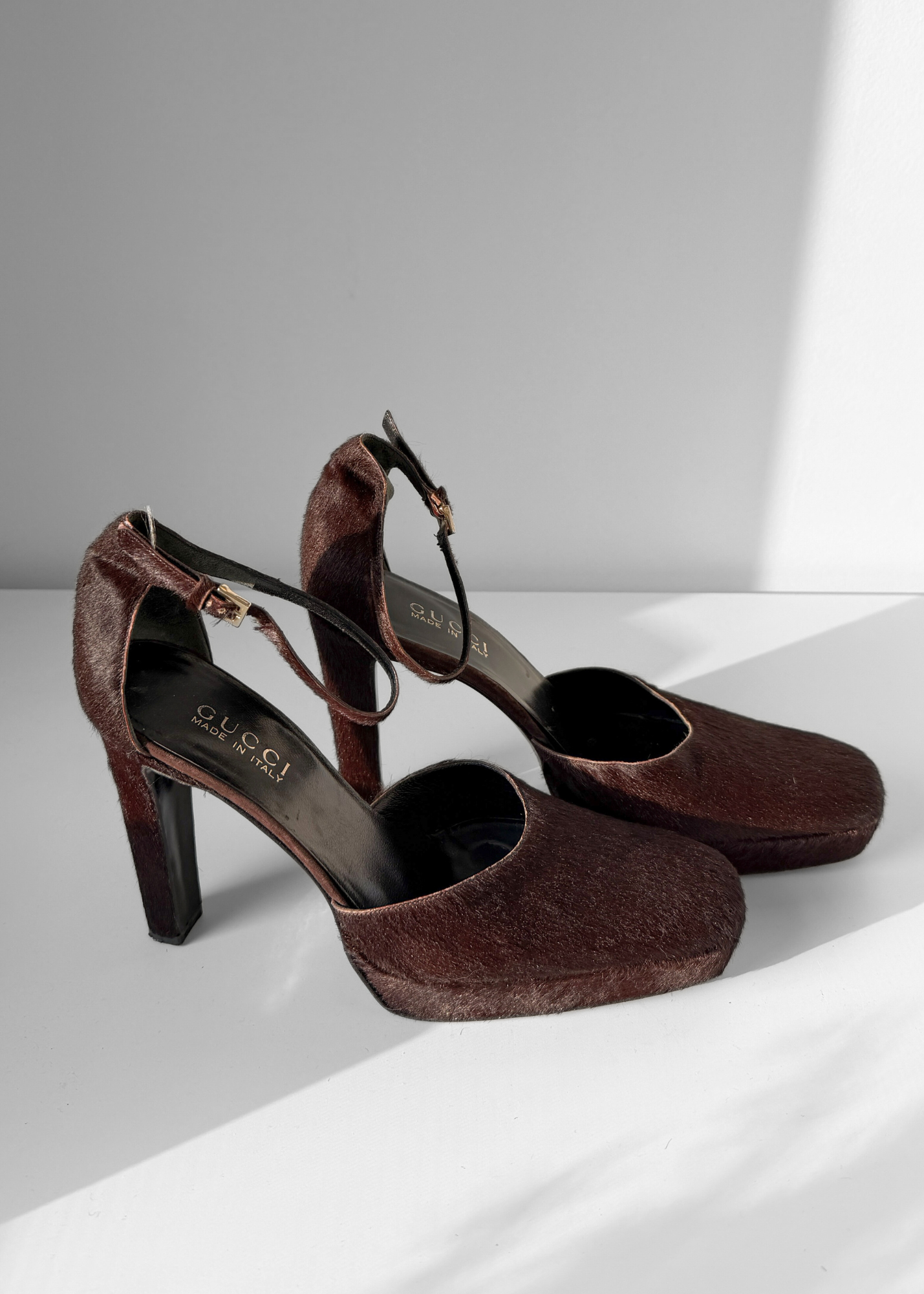 1996 Gucci by Tom Ford Brown Pony Hair Ankle Strap Square Toe Platform Heels (39)