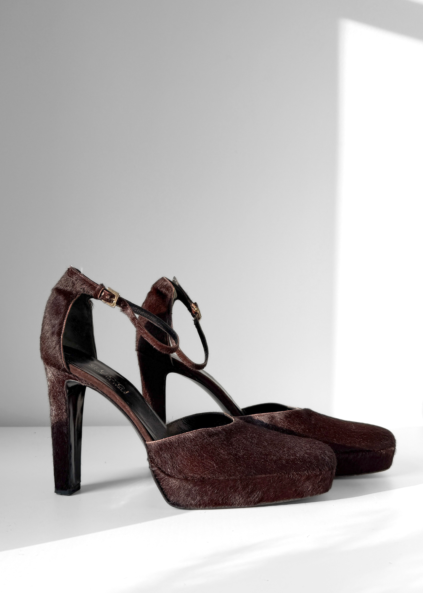 1996 Gucci by Tom Ford Brown Pony Hair Ankle Strap Square Toe Platform Heels (39)