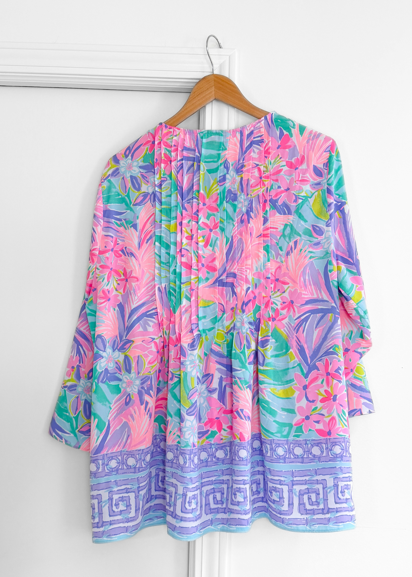 Lilly Pulitzer Marilina Bright Print Tunic in It Was All A Dream (XL)