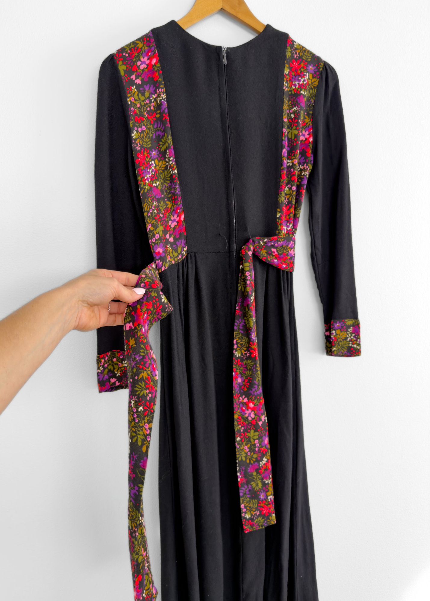Vintage 60s 70s Zanie London Black & Floral Wrap Maxi Dress (vintage EU 36 or 2/4)