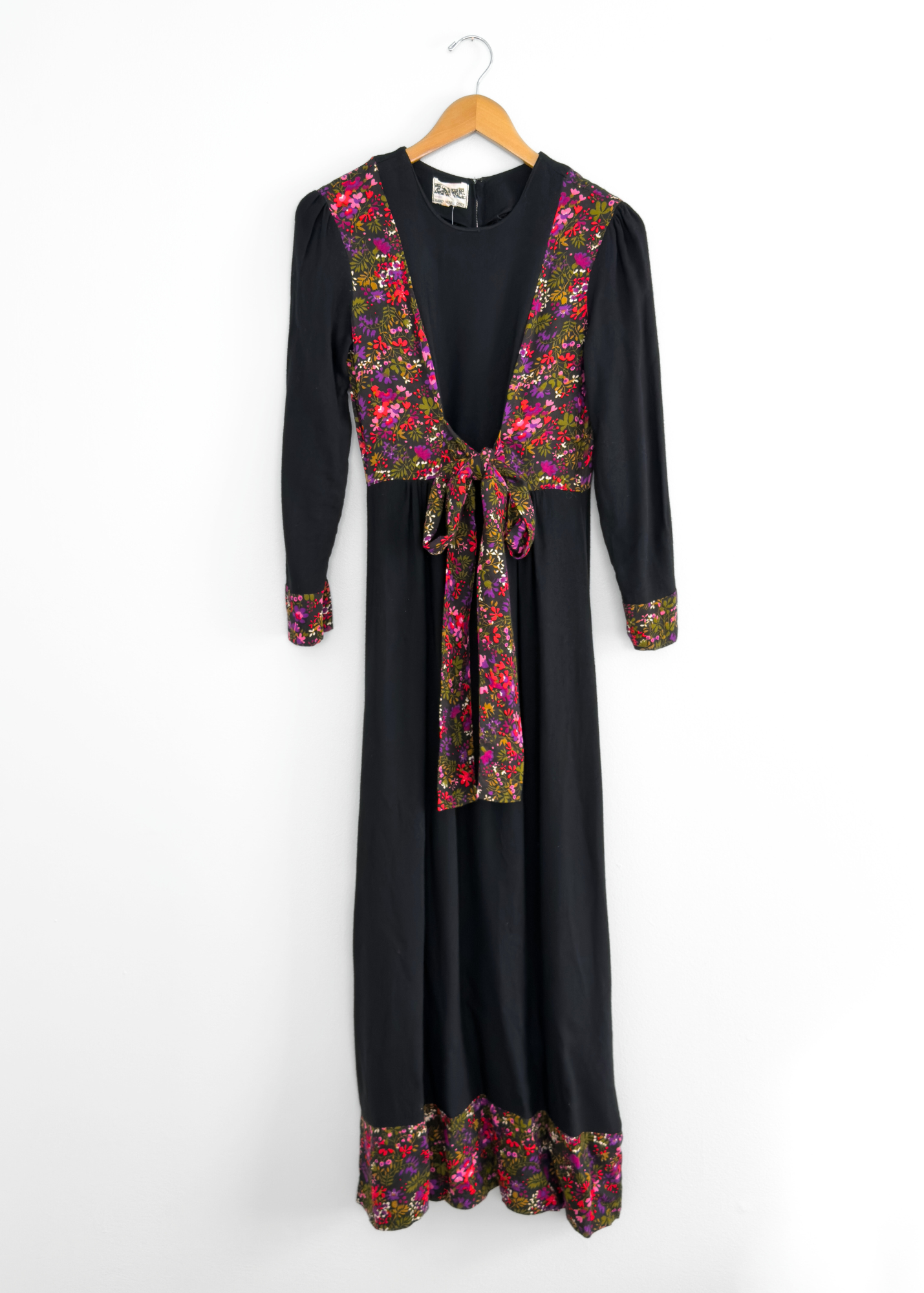 Vintage 60s 70s Zanie London Black & Floral Wrap Maxi Dress (vintage EU 36 or 2/4)