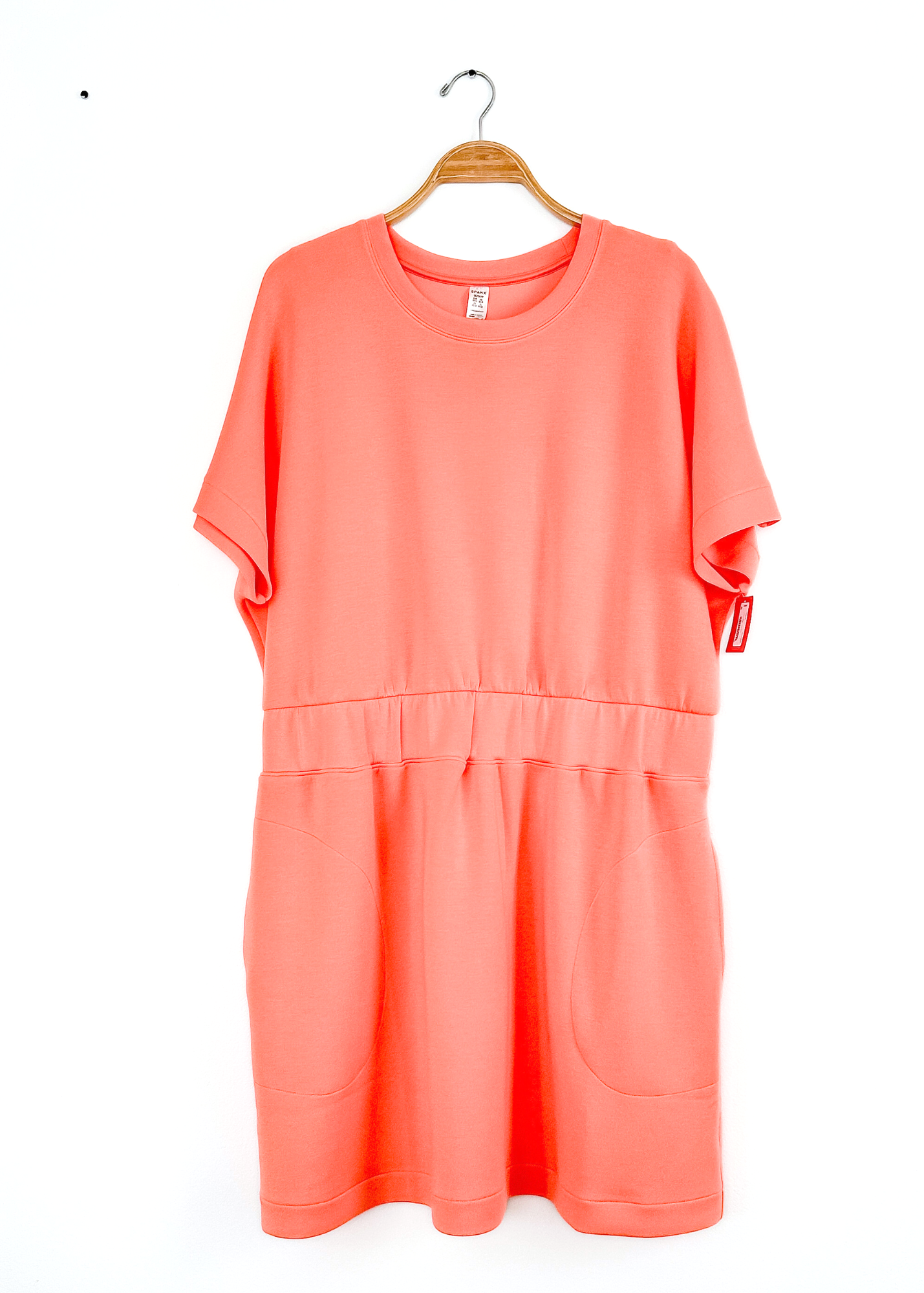 NEW Spanx AirEssentials Cinched " Scuba "T-Shirt Dress in Sunset Peach (1X)