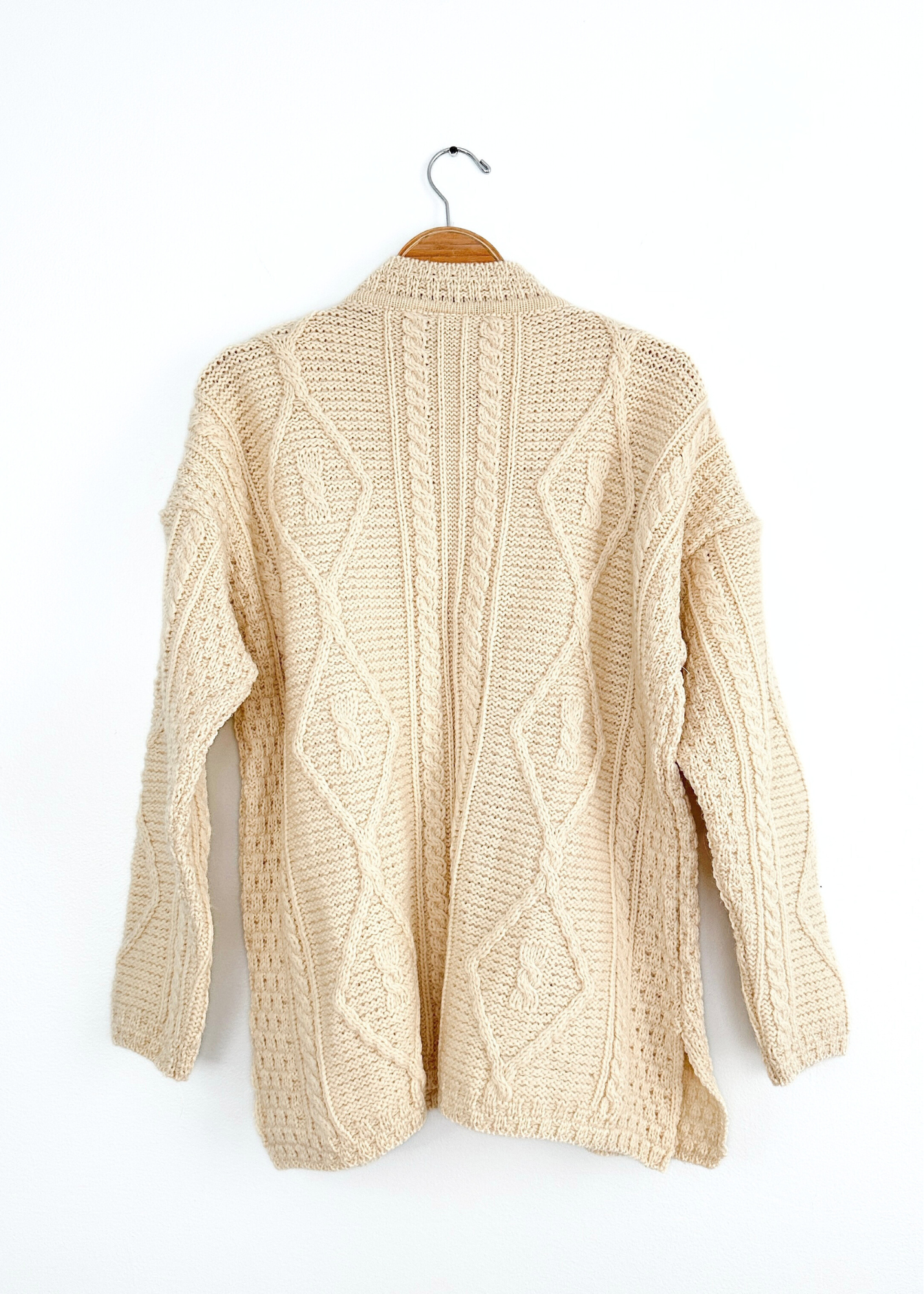 Vintage 80s Ireland Carraig Donn Aran Cream Pure New Wool Cardigan Sweater