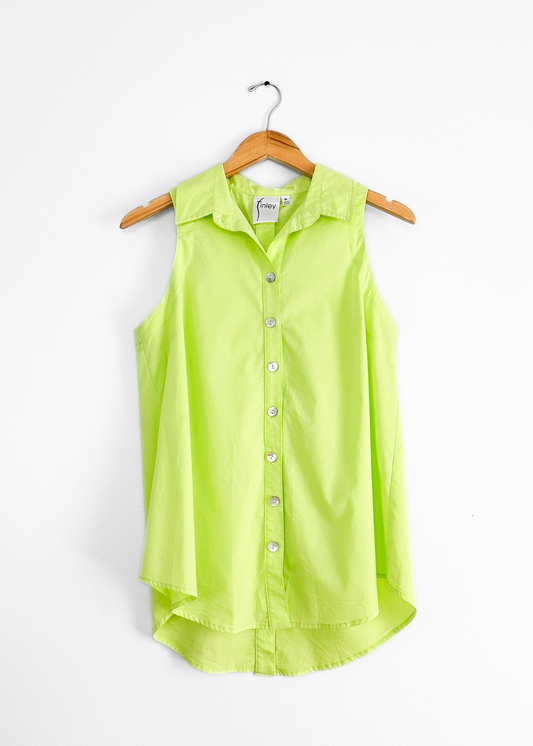 Finley Sleeveless Button Down Top in Limeade Bright Green (M)