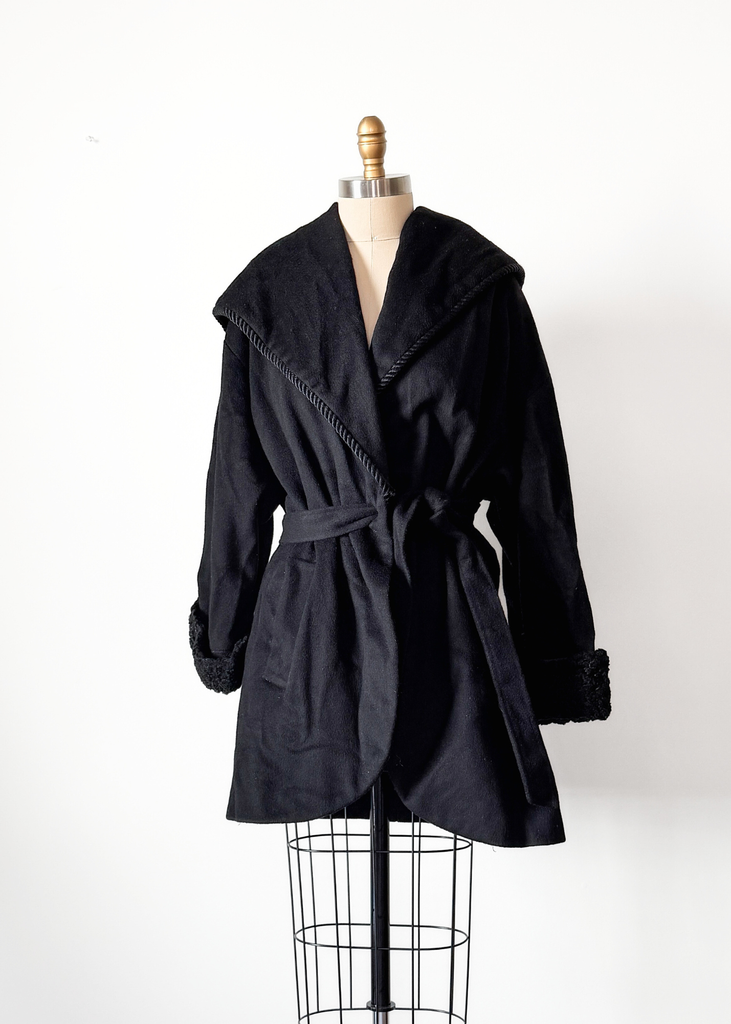 Vintage 80s Lorovi Black Wool Cloak Tie Front Coat (S/M)