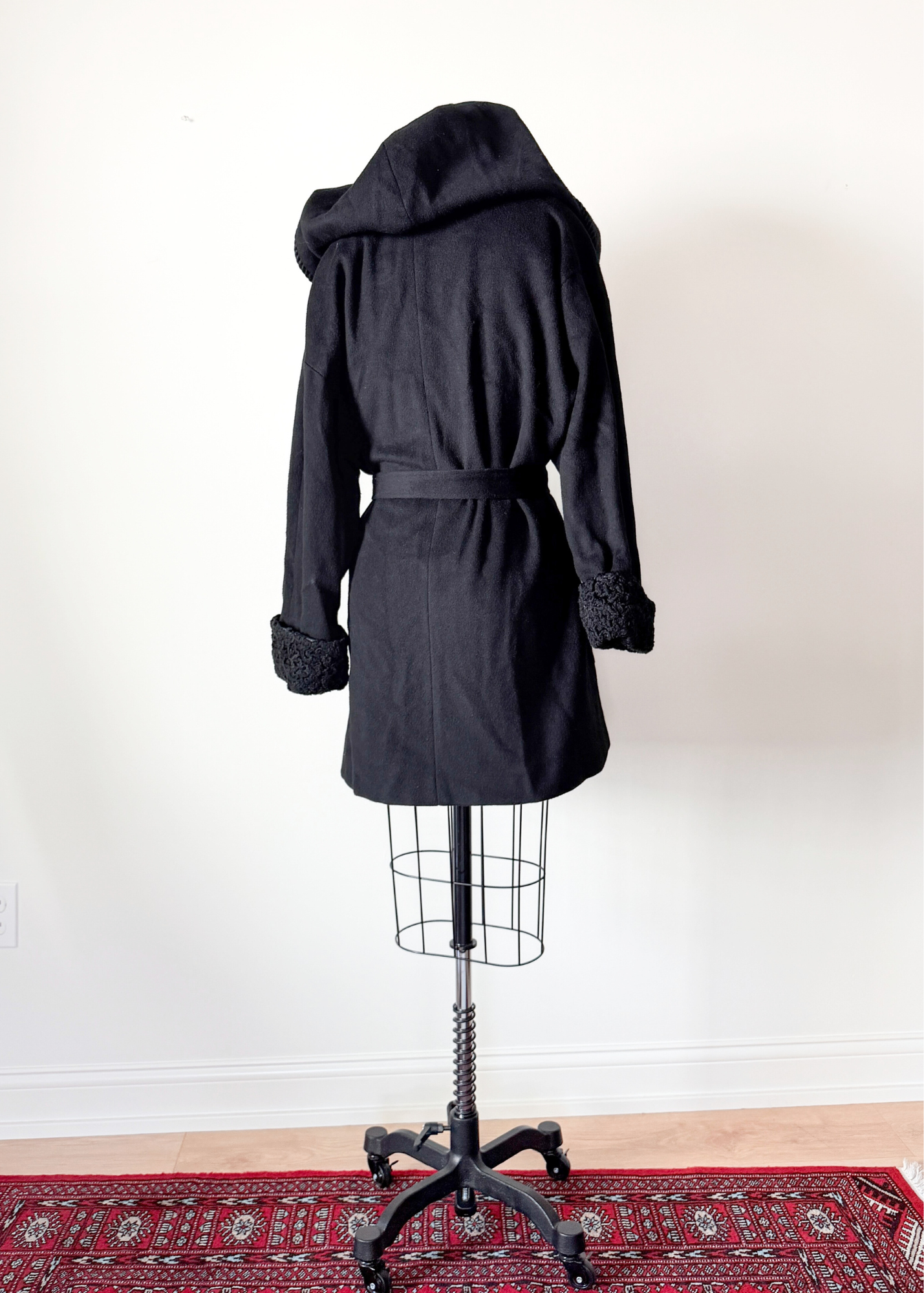 Vintage 80s Lorovi Black Wool Cloak Tie Front Coat (S/M)