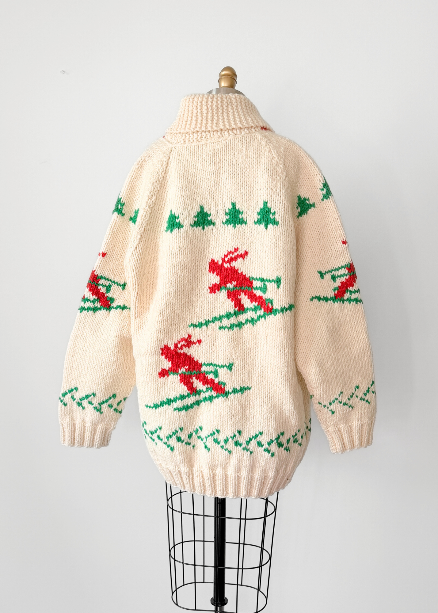 Vintage 60s Hand Knit One Of A Kind Cowichan Cream Ski Theme Alpine Sweater